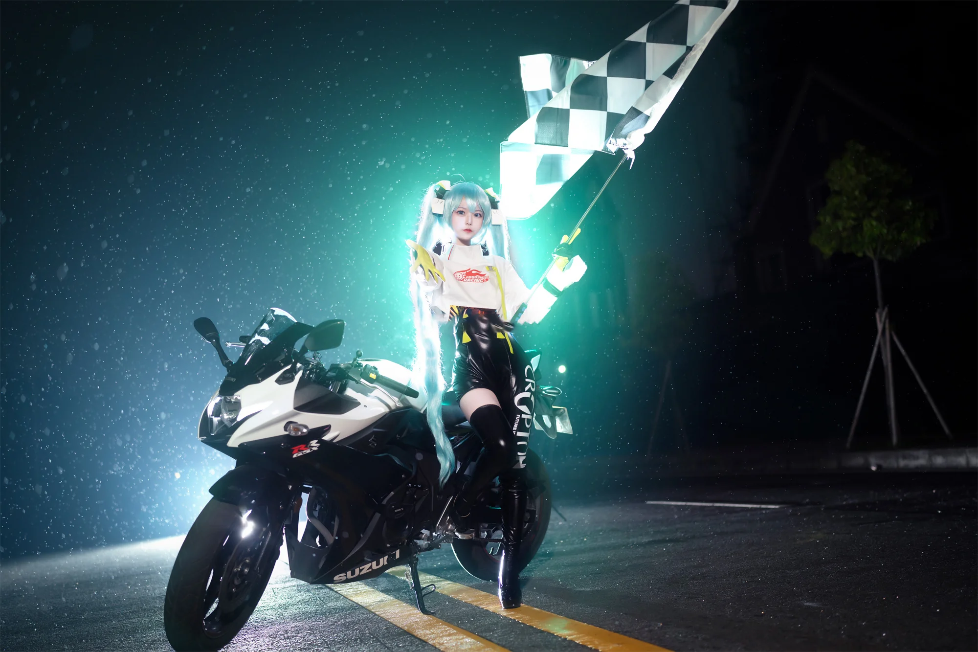 初音未来 赛车服 COS写真