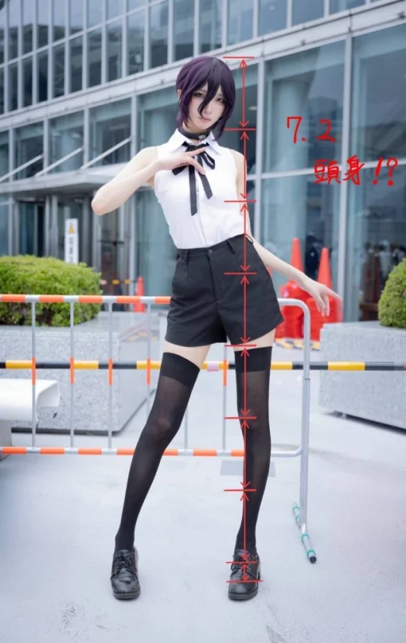 日本小姐姐COS写真《电锯人》蕾塞：身材比例完美！
