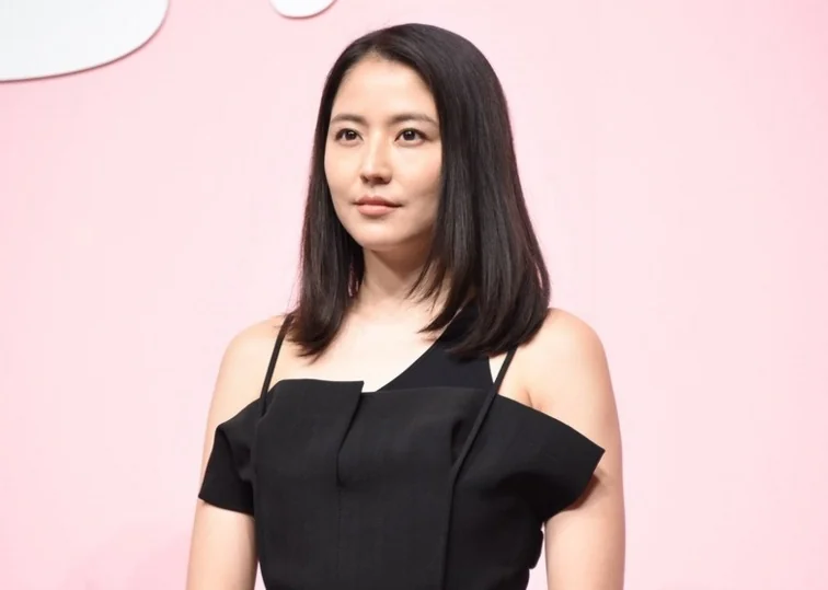长泽雅美＆木村拓哉首次合作，小说《假面饭店》电影化决定！｜高清图片集