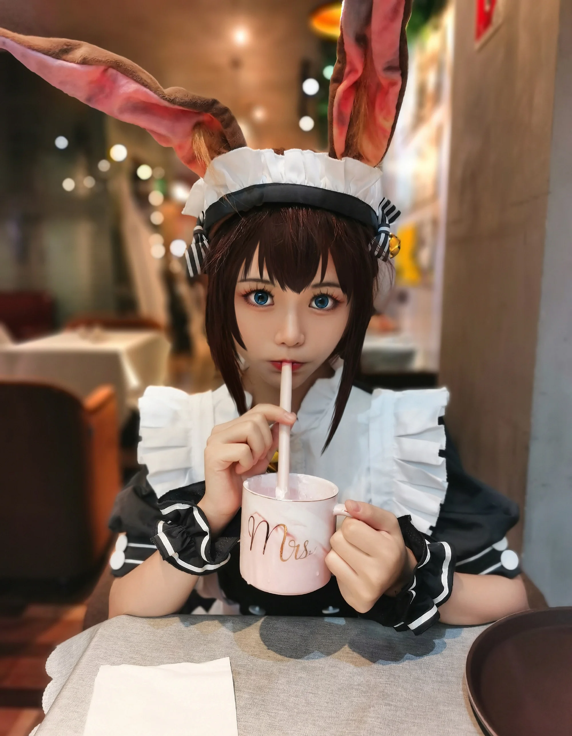 《明日方舟》 阿米娅 女仆COS写真
