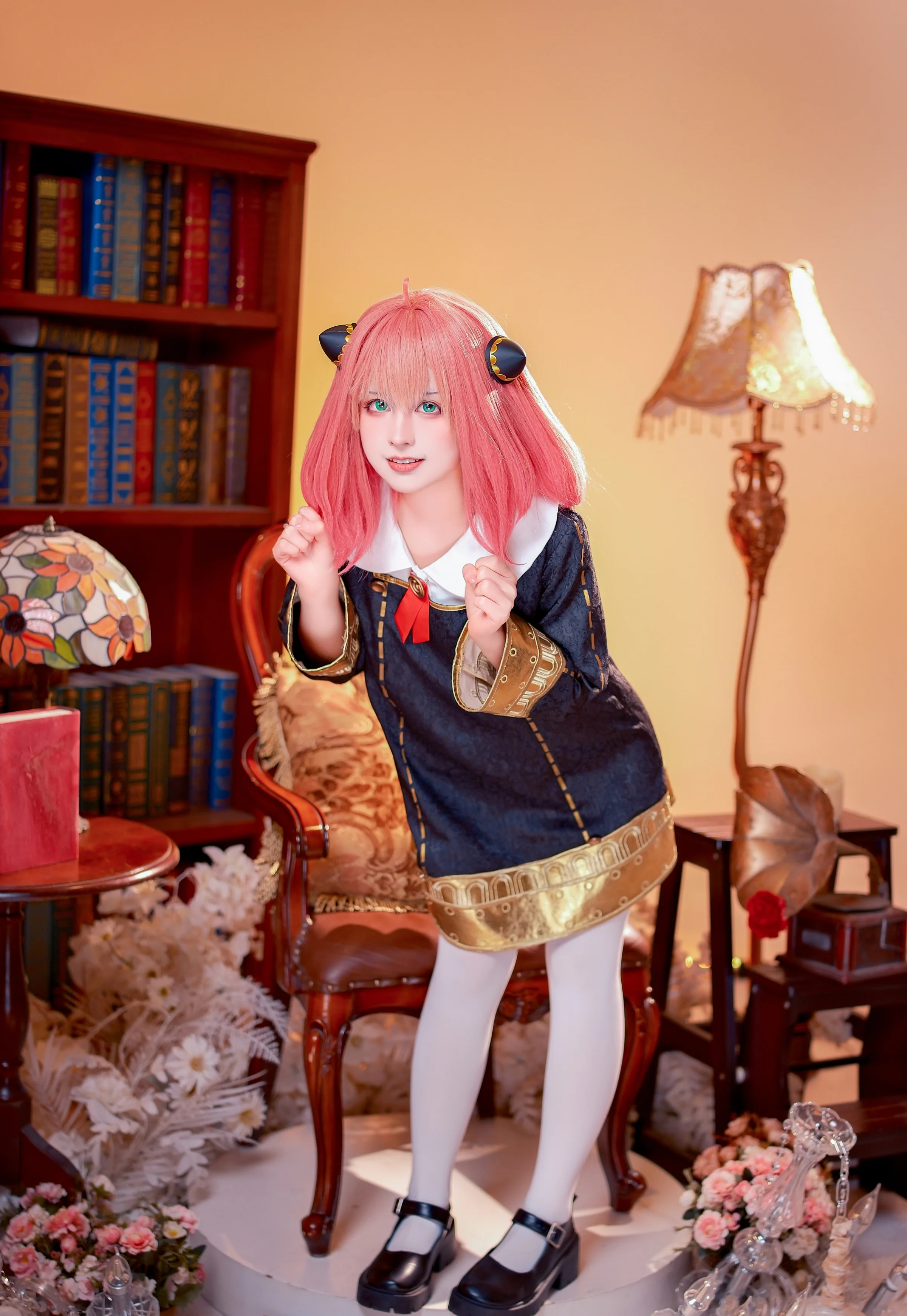 《间谍×过家家》阿尼亚·福杰COS写真