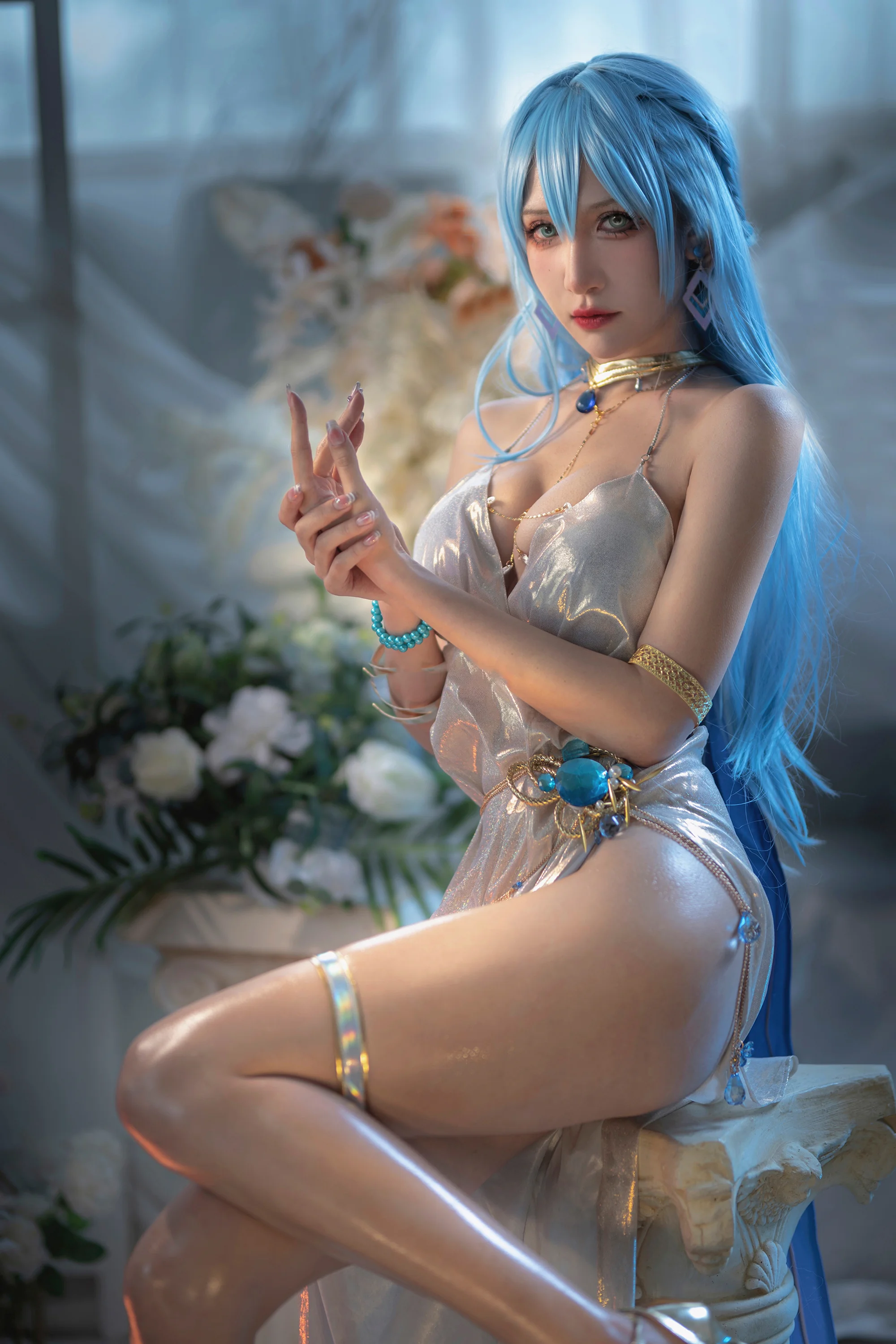 《nikke:胜利女神》海伦礼服COS写真