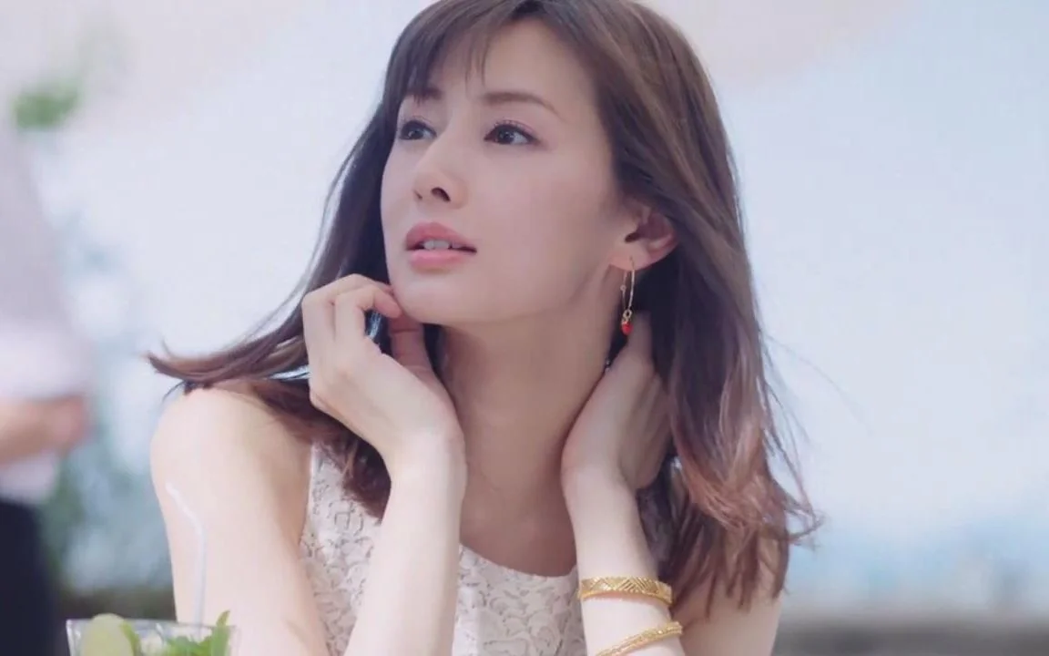 期待这续作！北川景子主演《卖房子的女人的逆袭》 主题曲请来齐藤和义｜高清图片集
