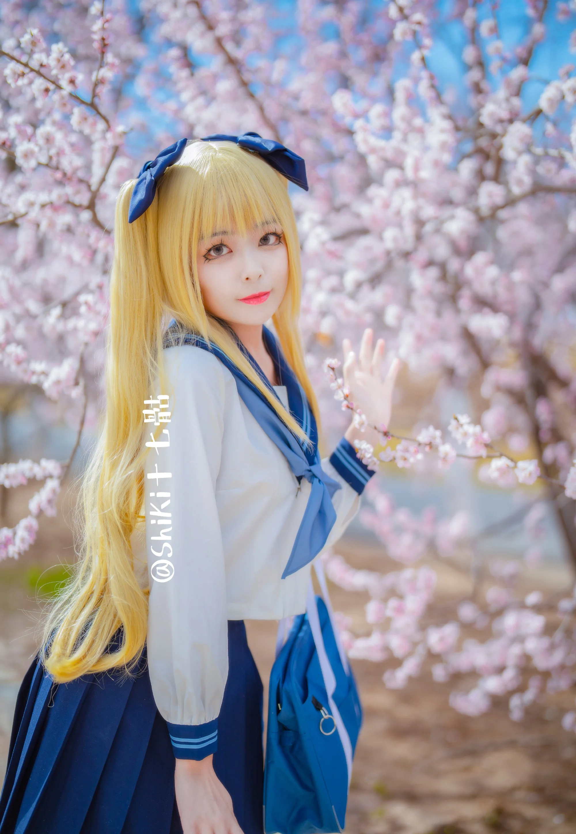 《碧蓝航线》指挥官COS写真