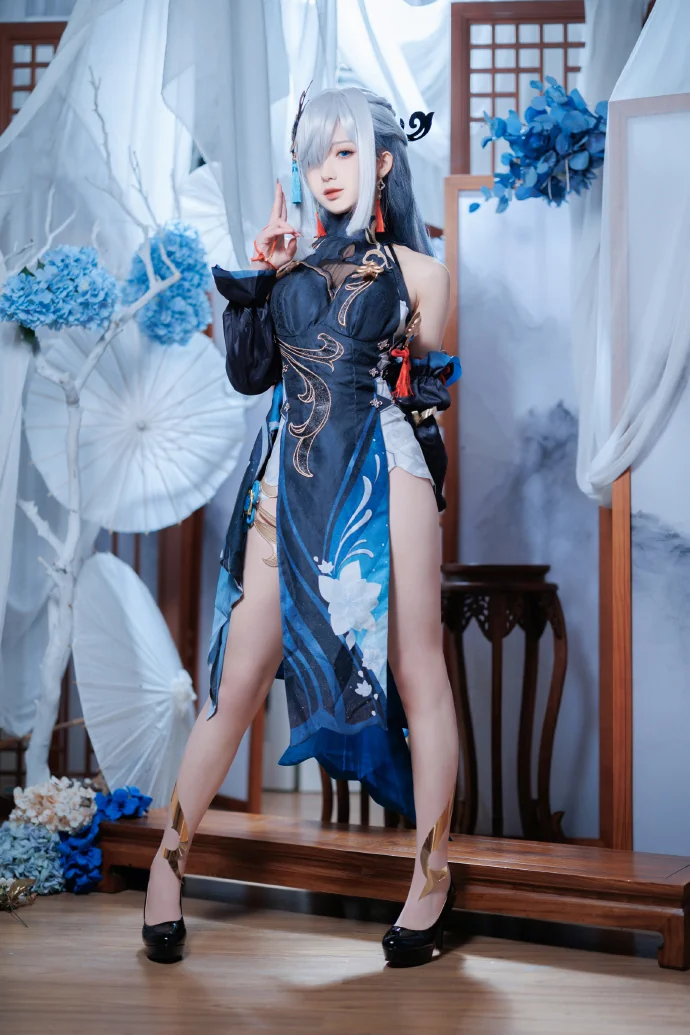申鹤 海灯节『冷花幽露』COS写真