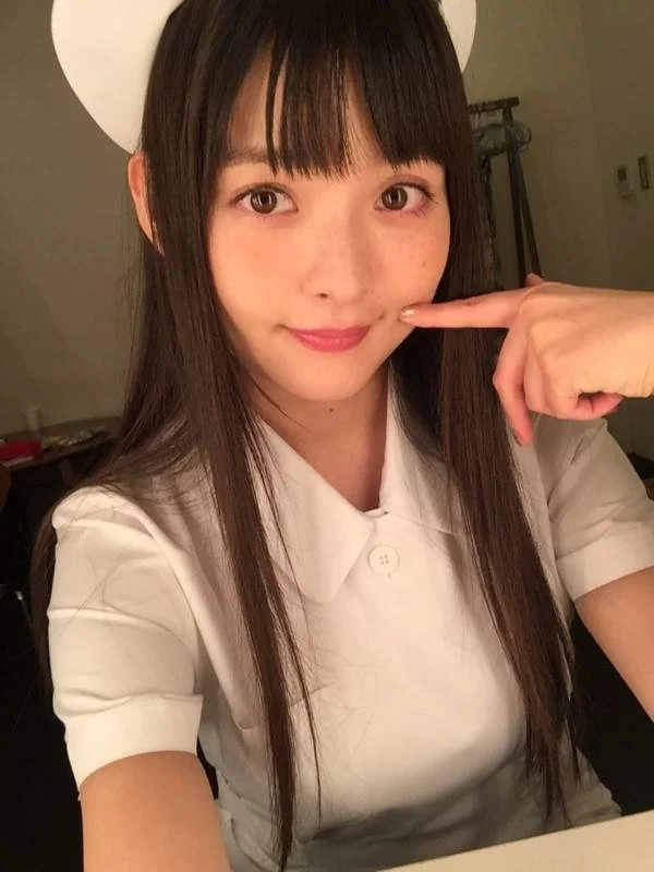 声优上坂菫现场制服诱惑，性感可爱又霸气！｜高清图片集