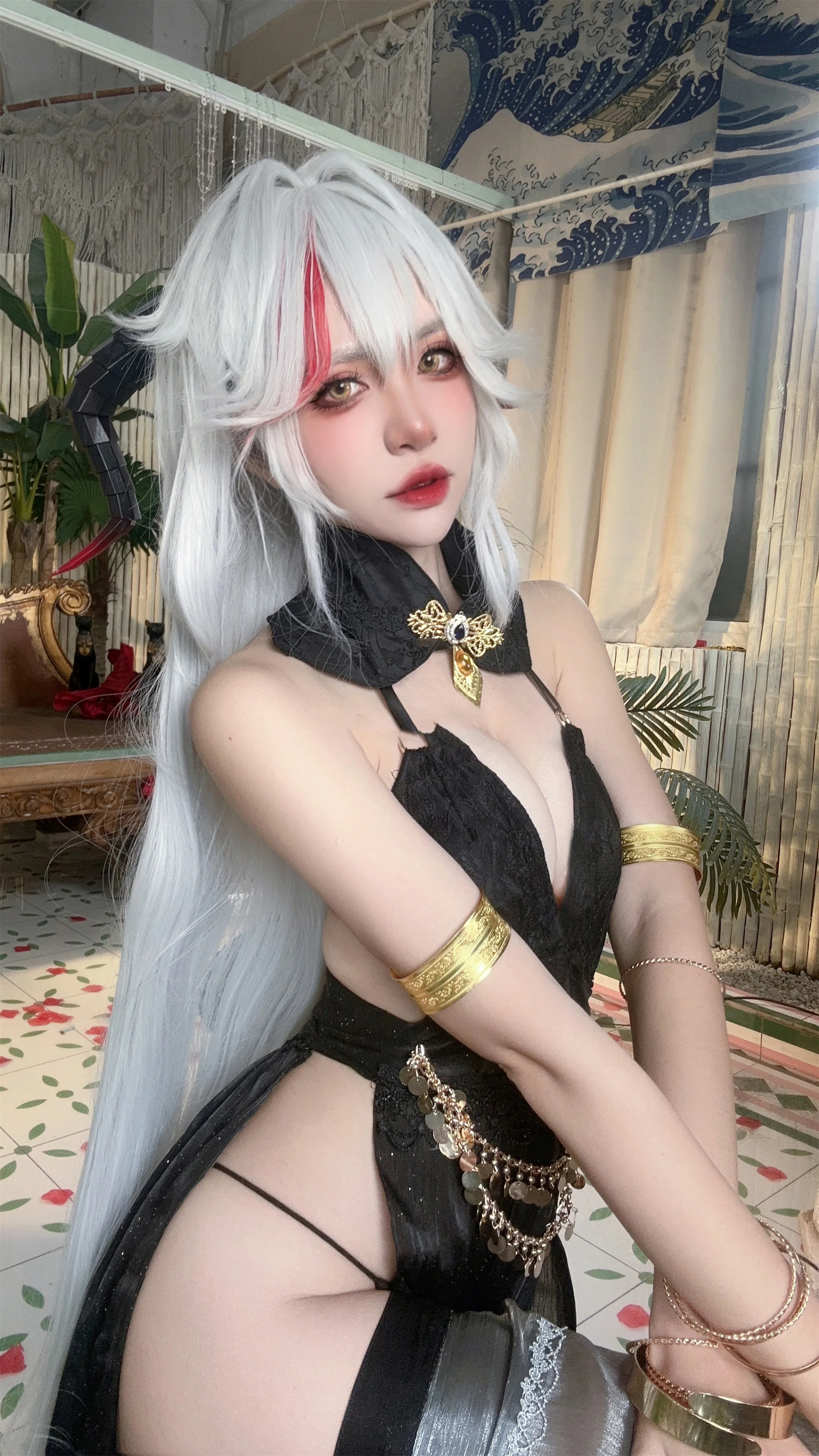 《碧蓝航线》埃吉尔 舞娘COS写真