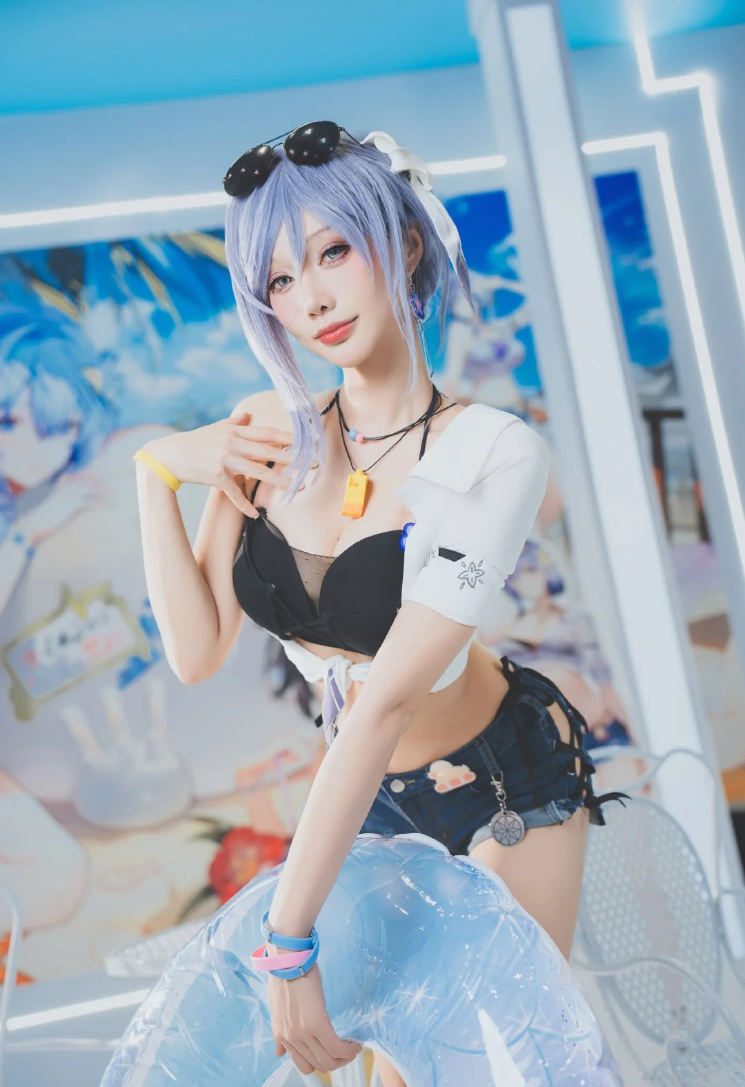 《深空之眼》月神泳装COS写真