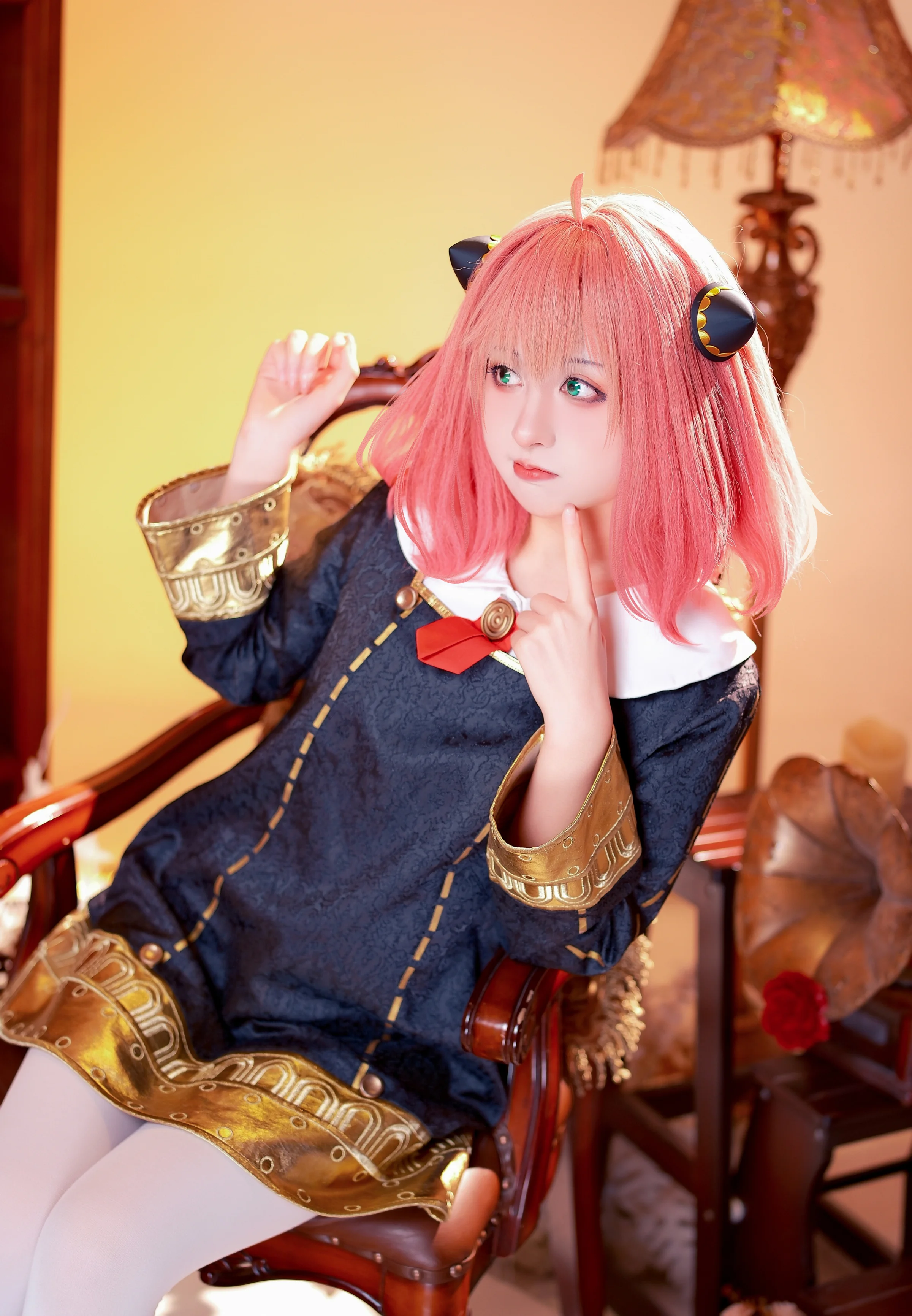 《间谍×过家家》阿尼亚·福杰COS写真