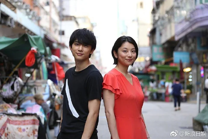 小池荣子和吉沢亮主演的《恋する香港》香港外景照曝光！｜高清图片集