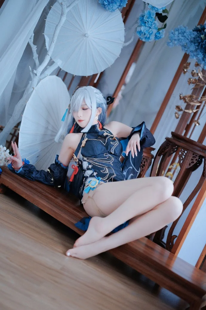 申鹤 海灯节『冷花幽露』COS写真