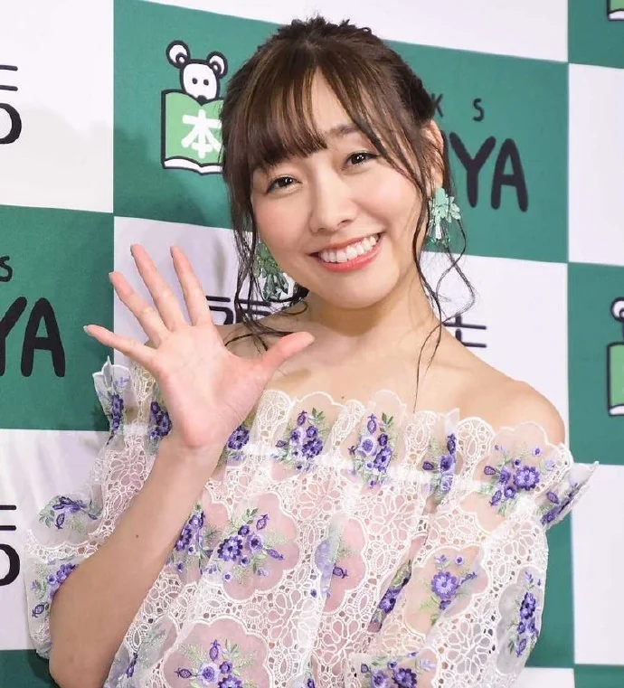 【SKE新闻】须田亚香里出席写真集发售纪念活动