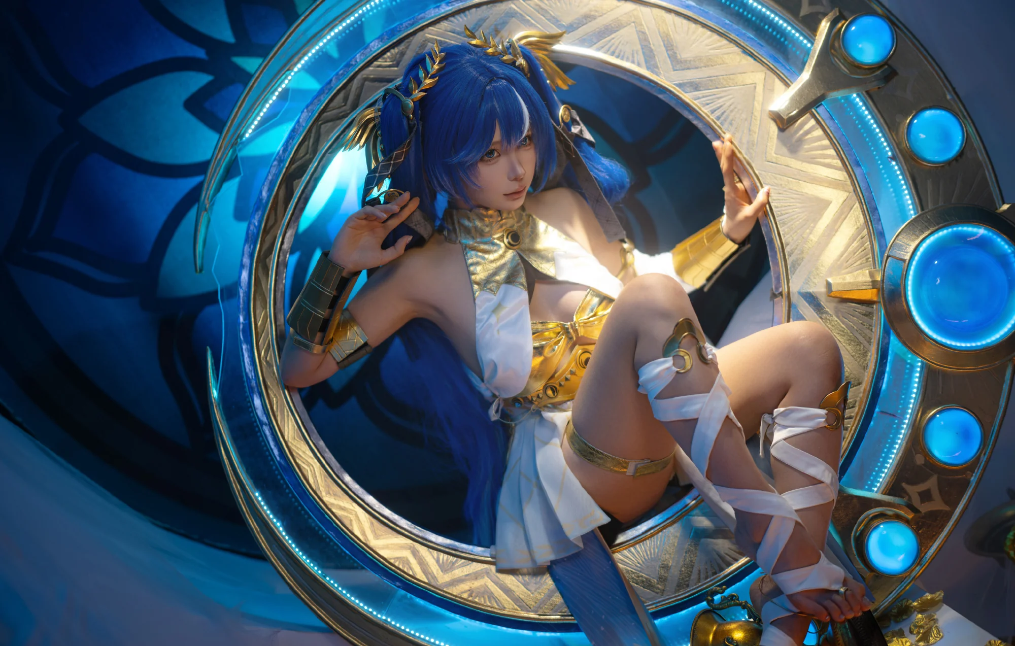 《鸣潮》尤诺COS写真