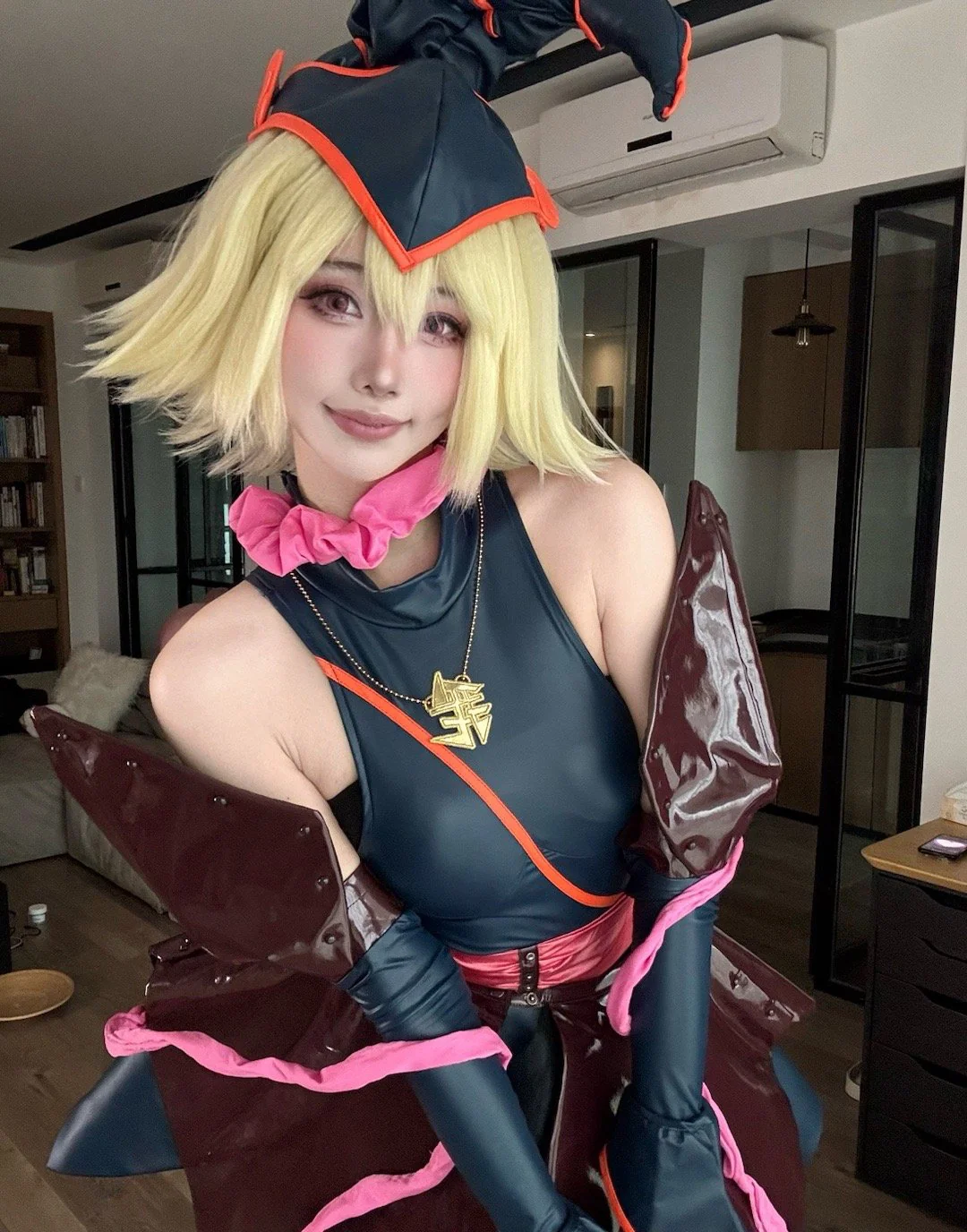 《游戏王》黑魔导女孩COS写真