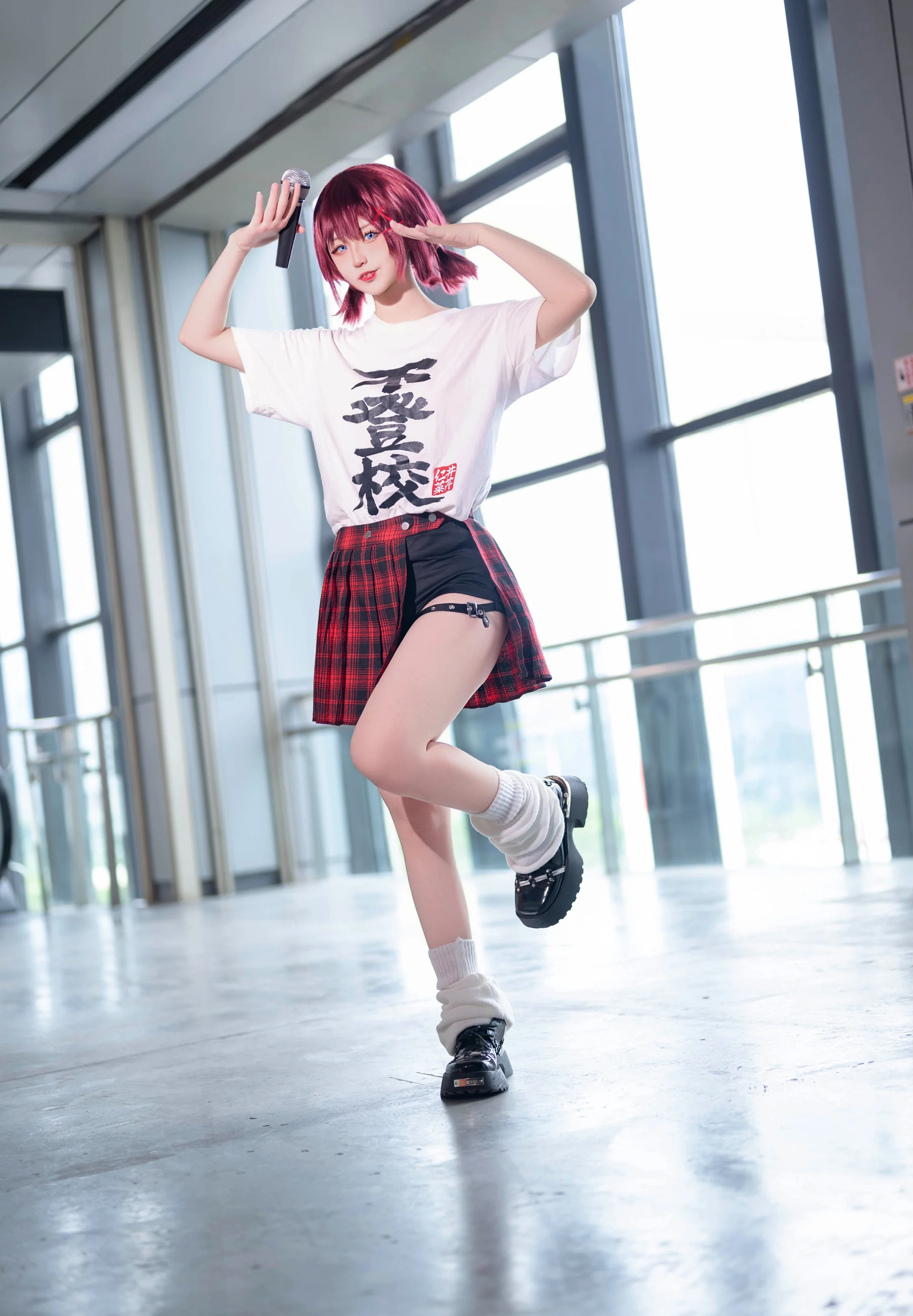 《少女乐队的呐喊》井芹仁菜COS写真
