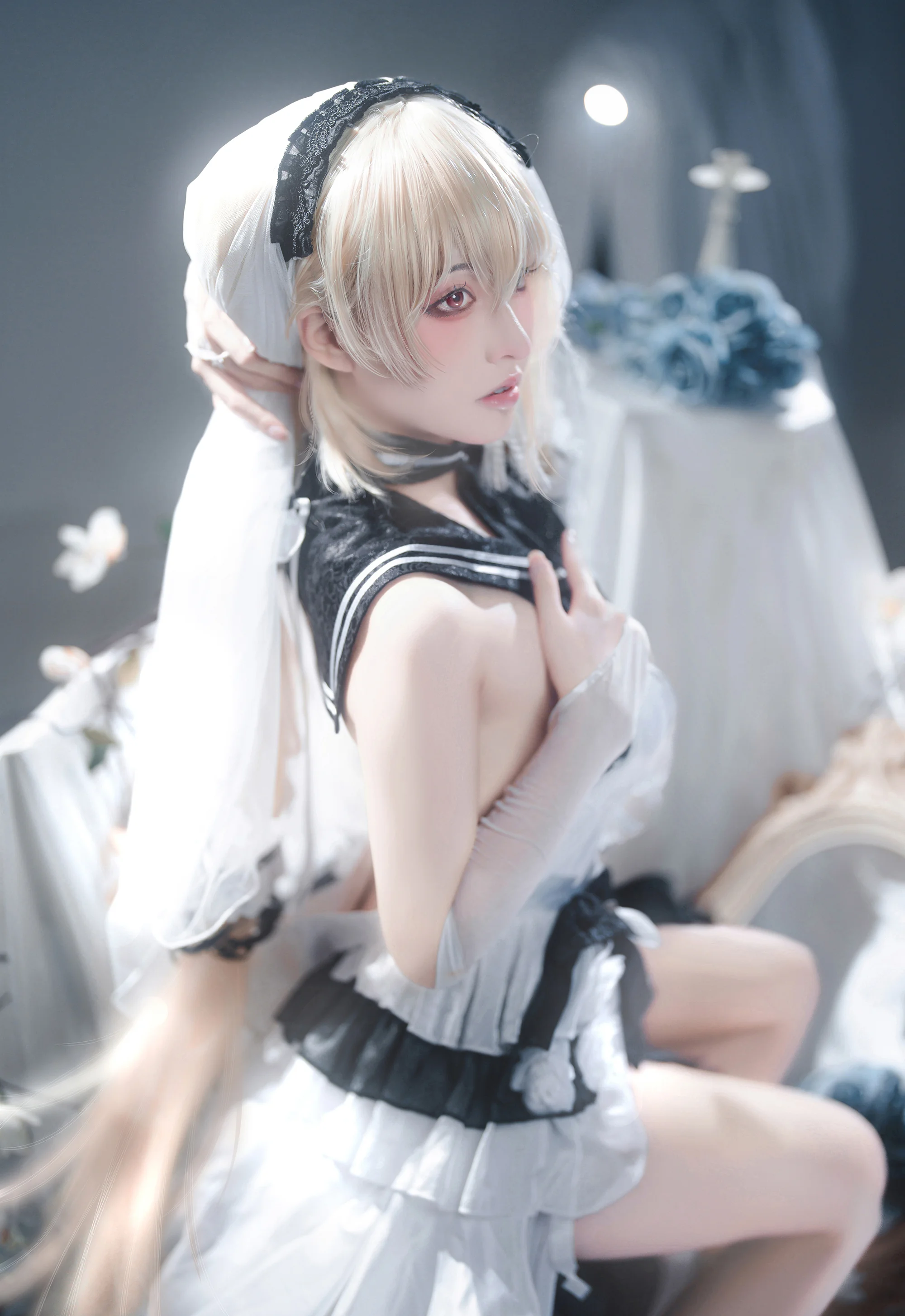 《碧蓝航线 》可畏 梳妆的大小姐COS写真