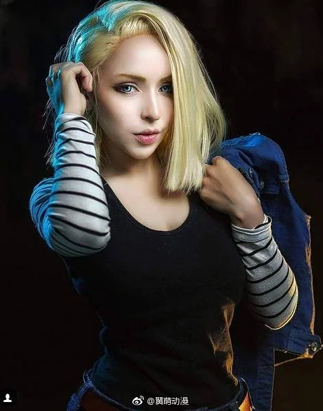 美国COSER：RoxyChan扮演《人造人18号》超高还原！