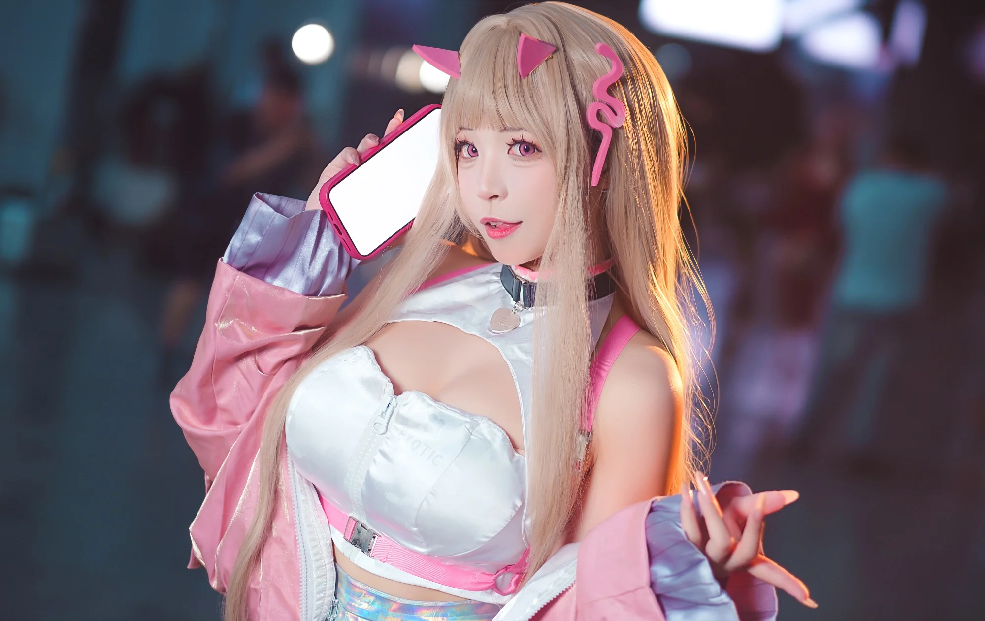 《胜利女神：妮姬》毒蛇COS写真