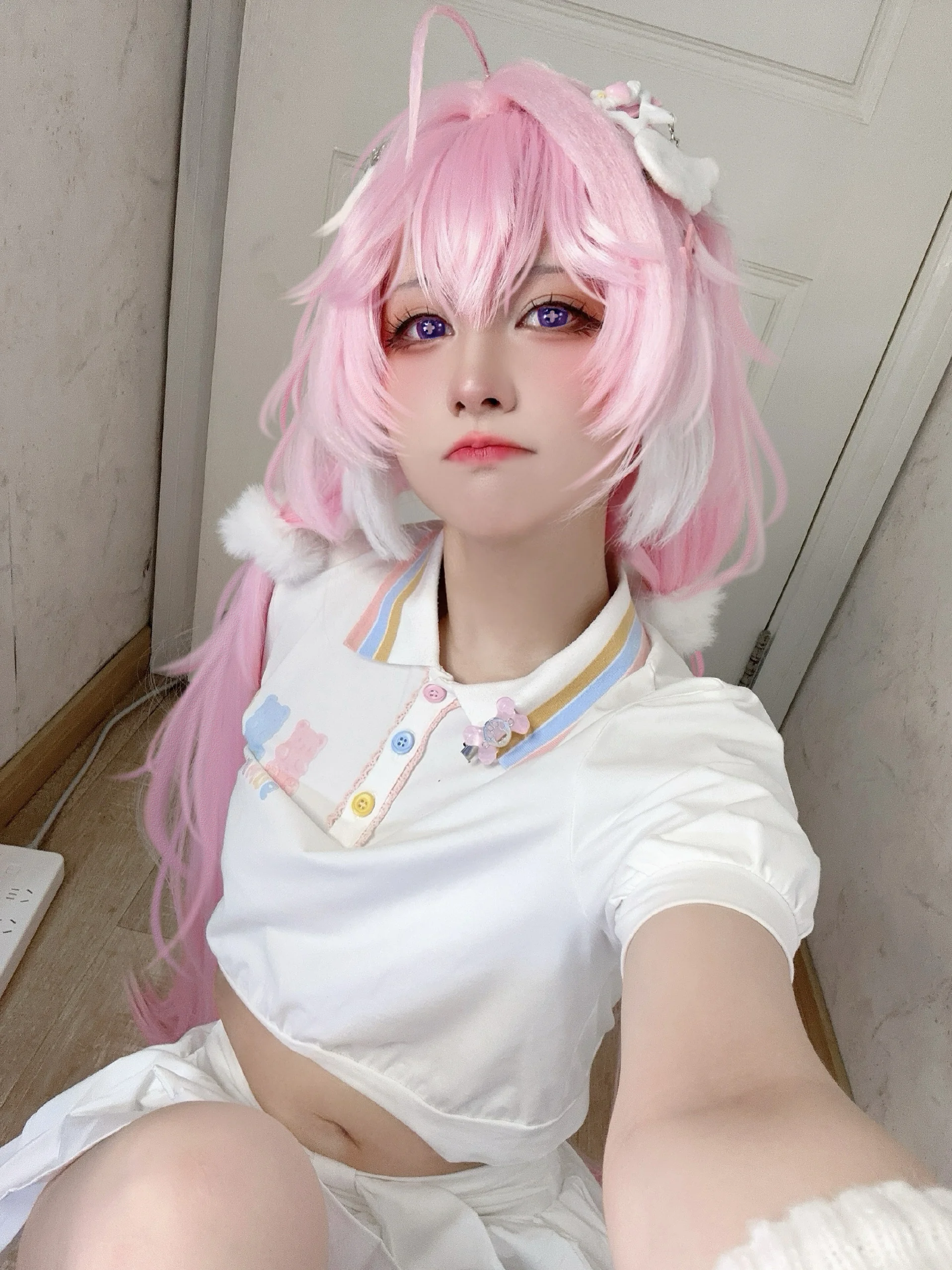 《鸣潮》安可COS写真