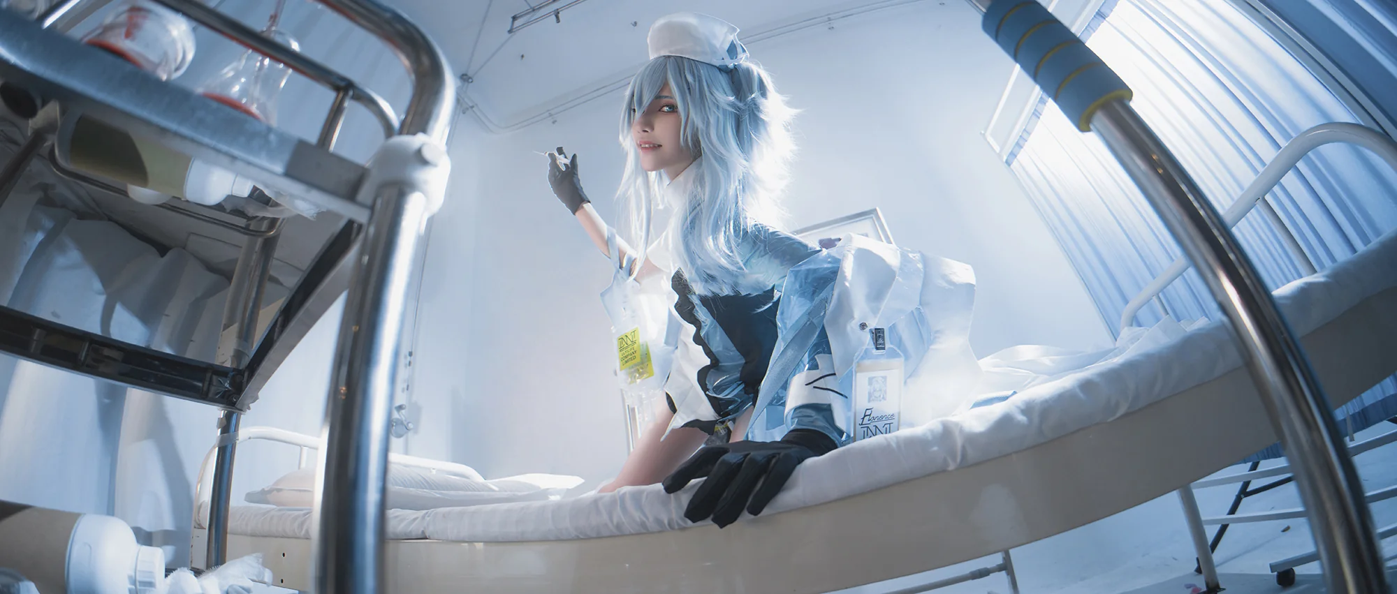 《少女前线：云图计划》芙洛伦COS写真