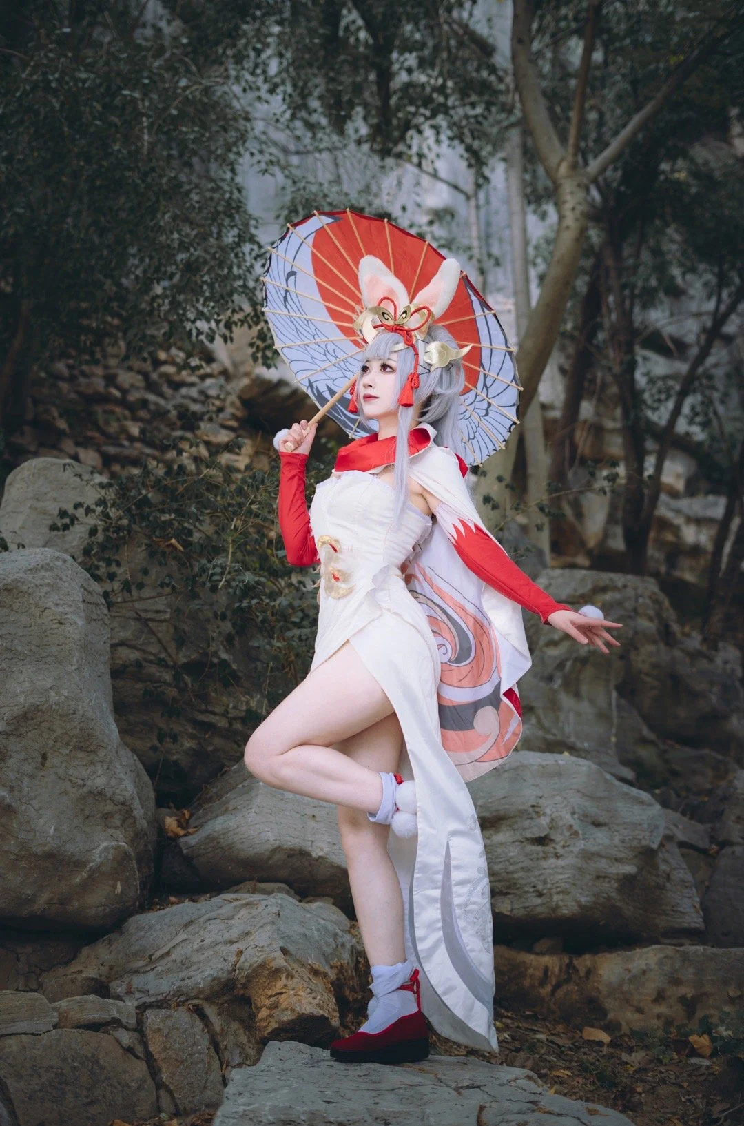 《王者荣耀》公孙离祈雪灵祝COS写真