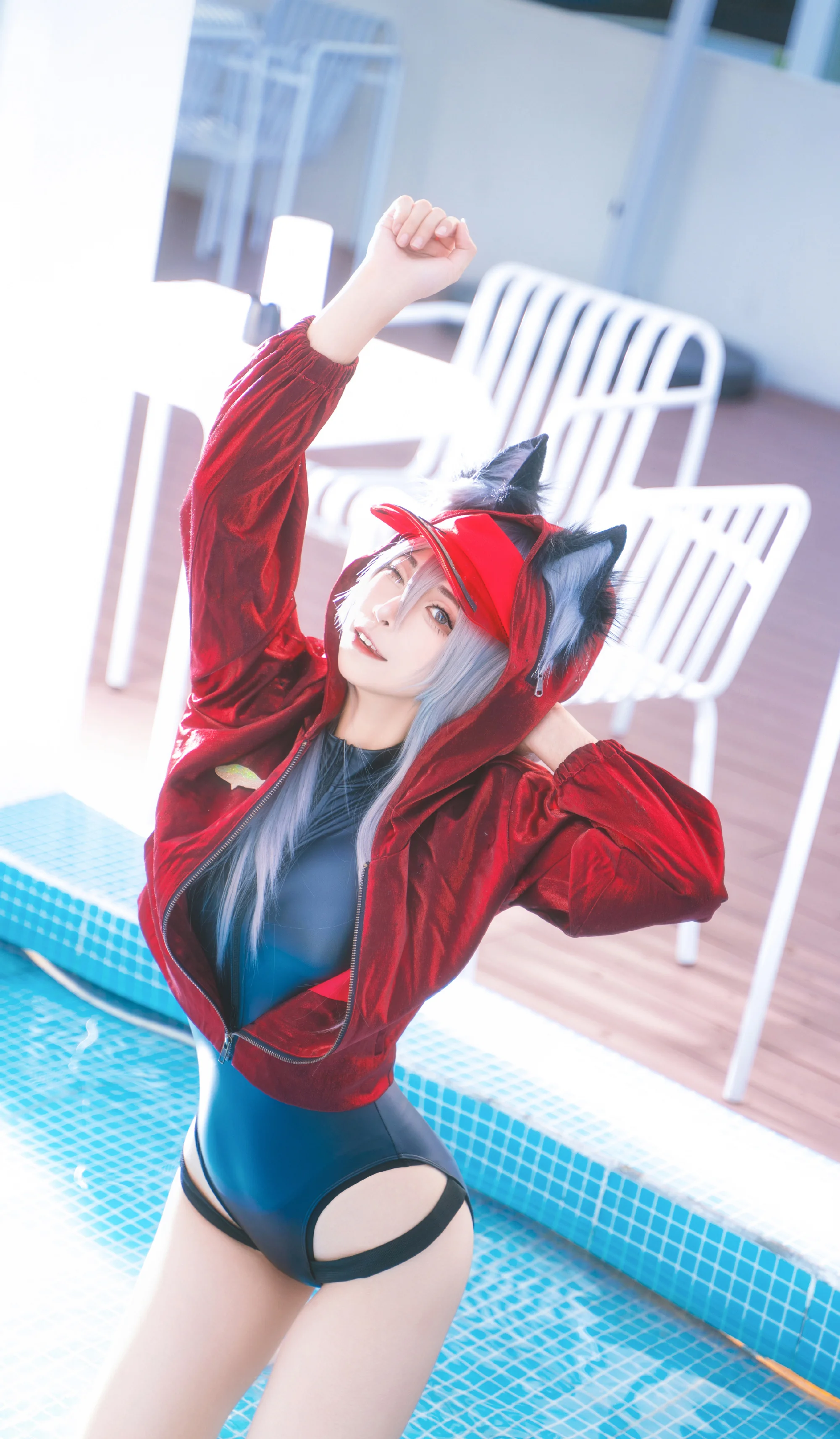 《明日方舟》红COS写真
