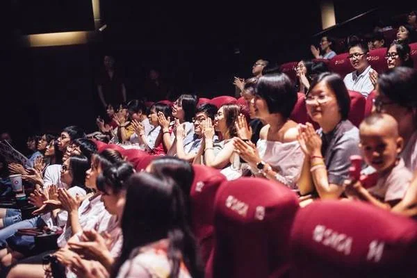 致力国内动漫人才培养 翻翻动漫开启《昨日青空》点映活动｜高清图片集