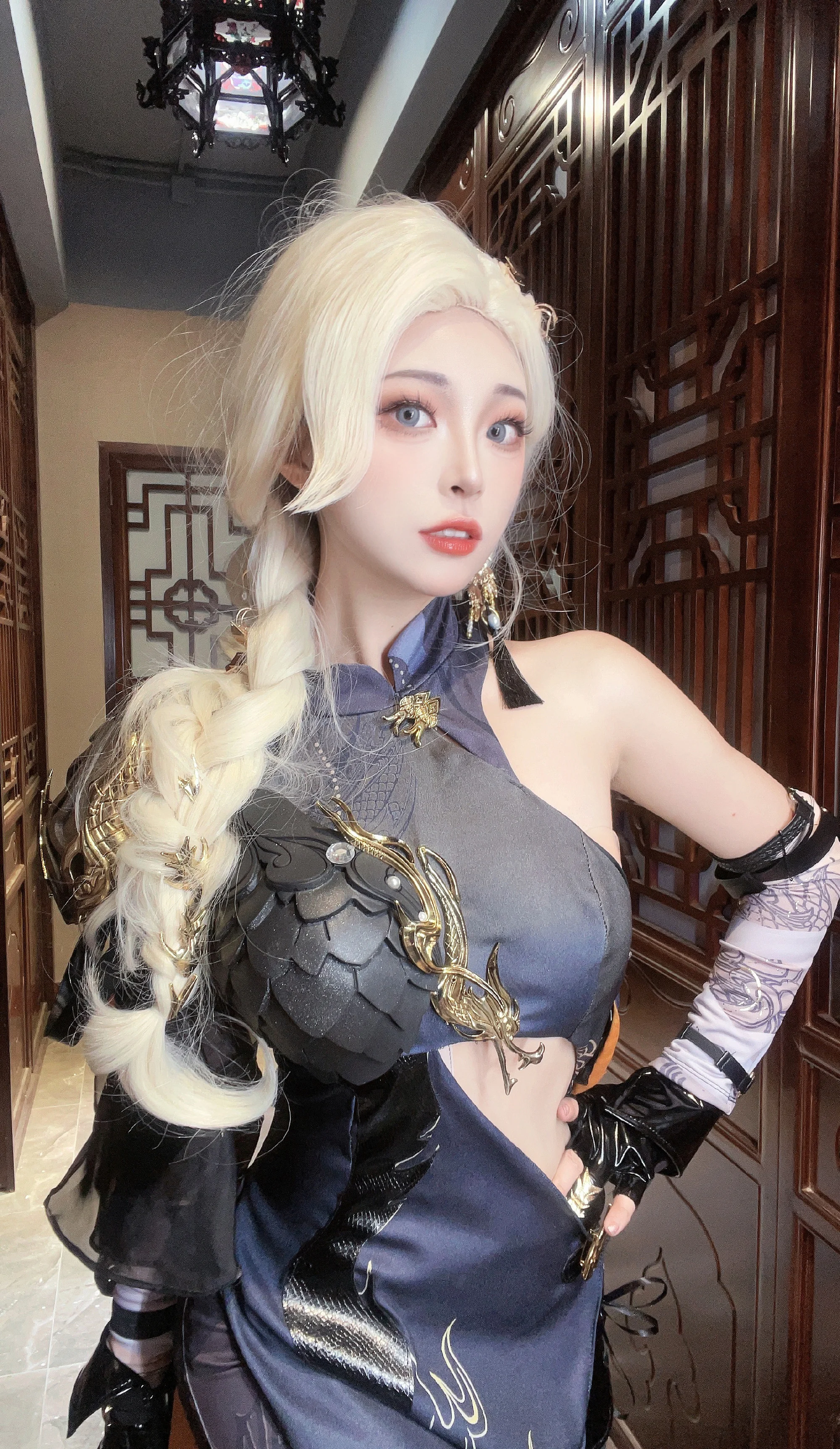 《逆水寒手游》女铁衣COS写真