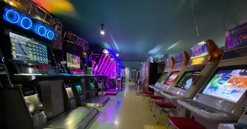 《電玩店的無奈》宣布撤除老音樂遊戲機台 平常沒人玩這時候卻又高喊不要撤｜高清图片集