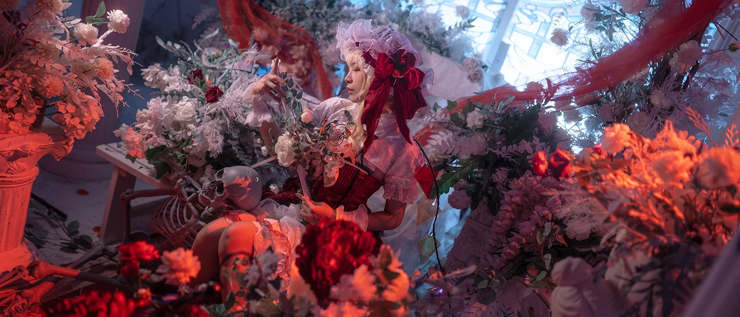 《东方project》芙兰朵露·斯卡雷特COS写真