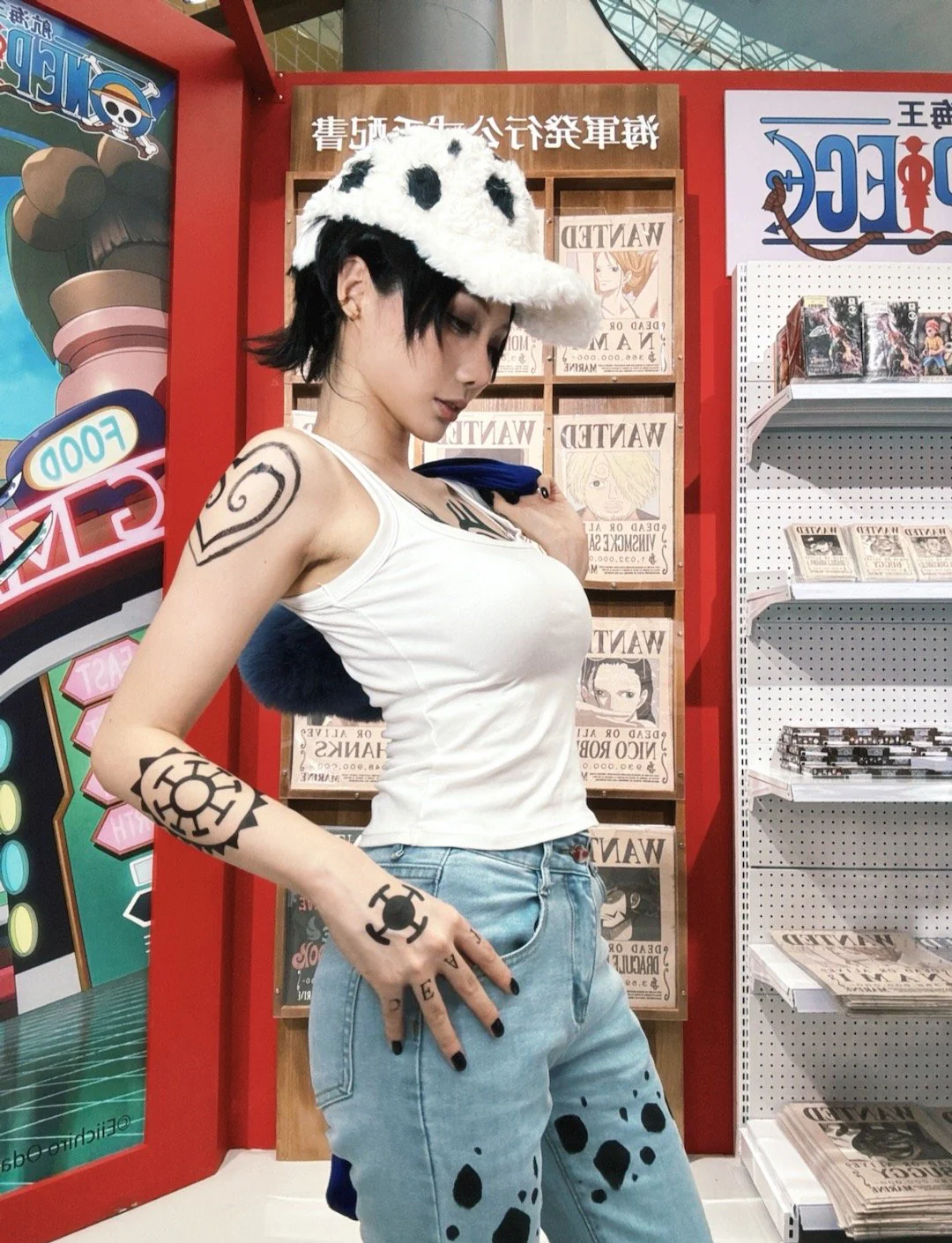 《航海王》女版罗COS写真