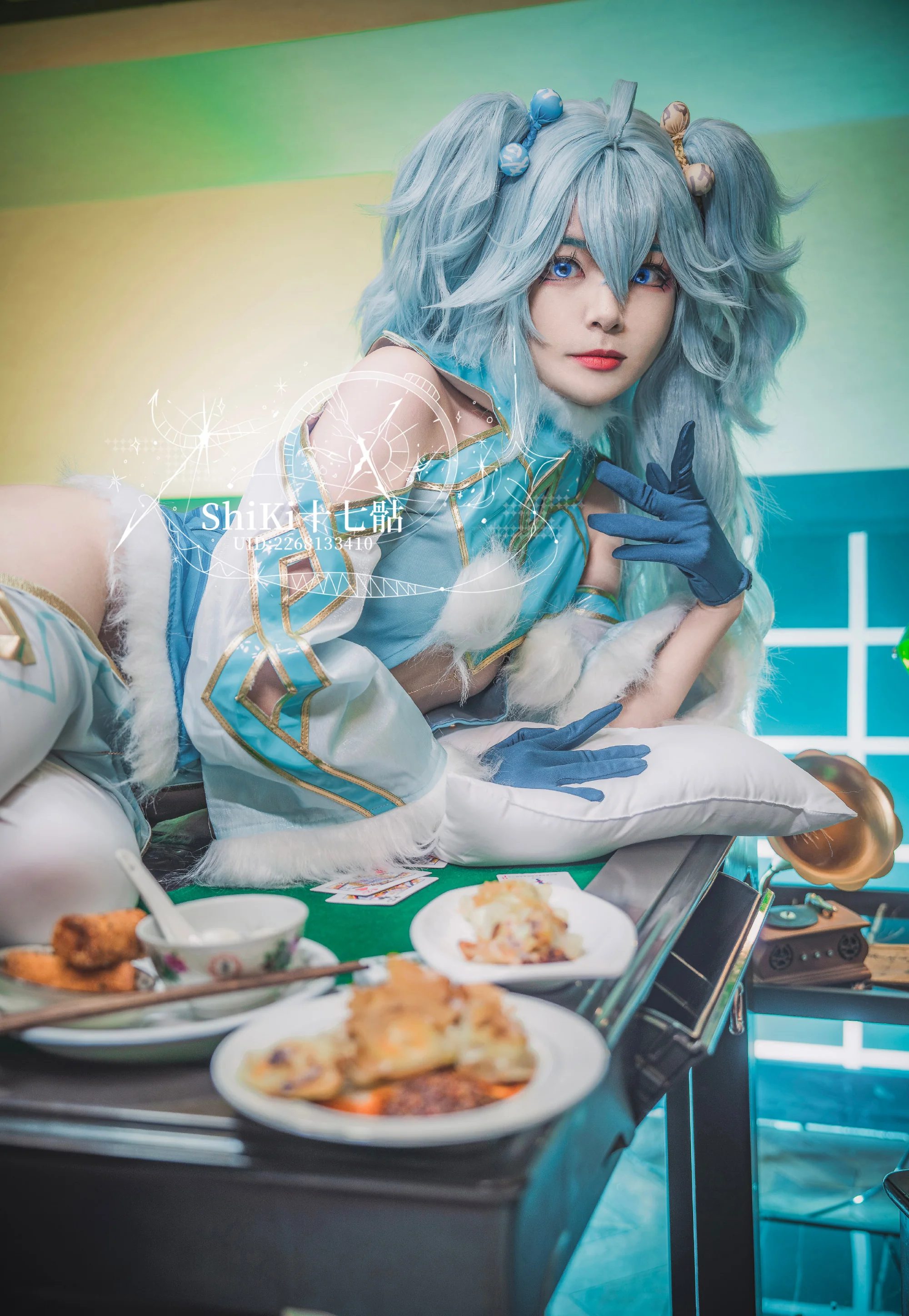 《少女前线：云图计划》芙洛伦COS写真