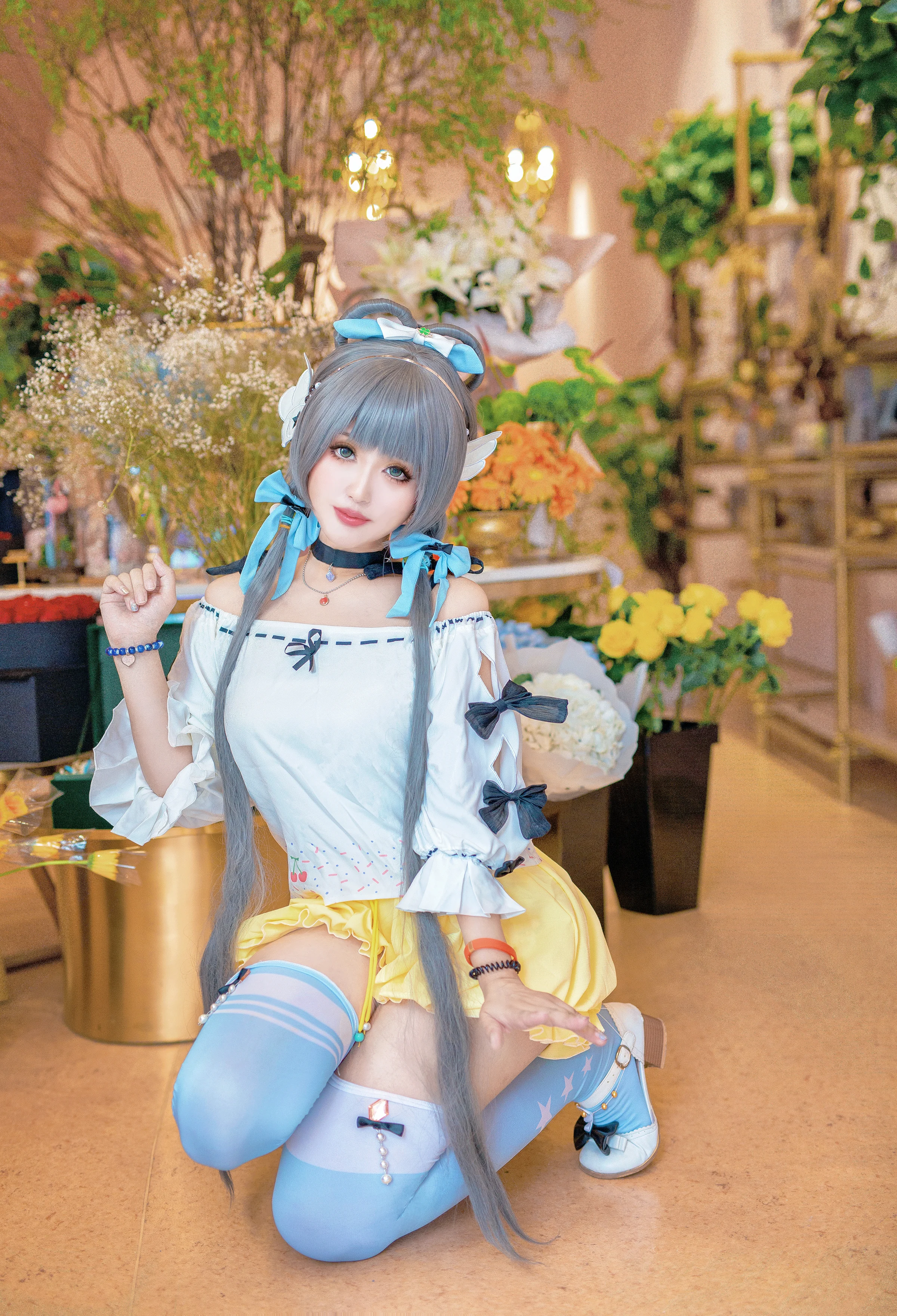 现在居然还能看到v4洛天依的COS写真！
