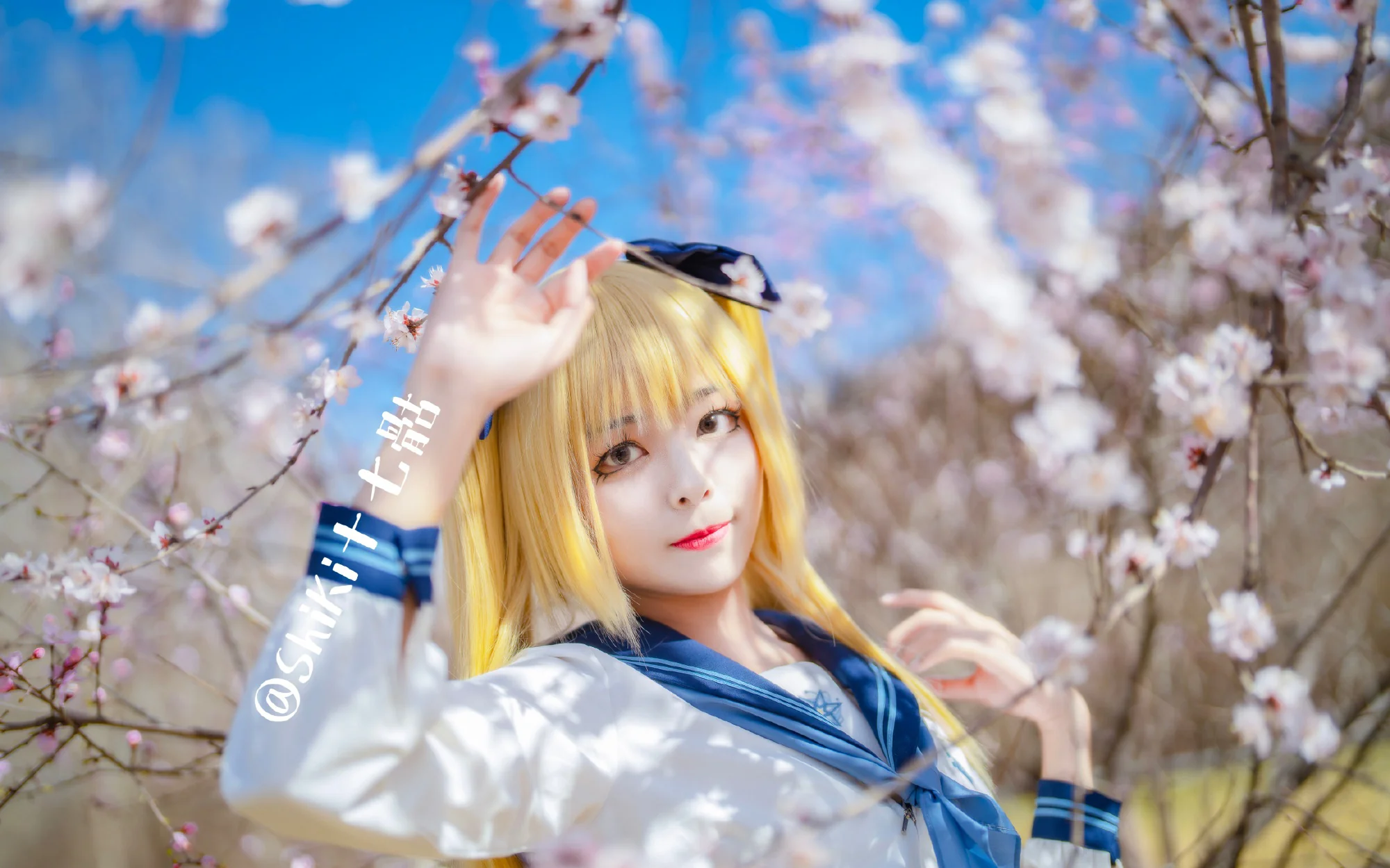 《碧蓝航线》指挥官COS写真