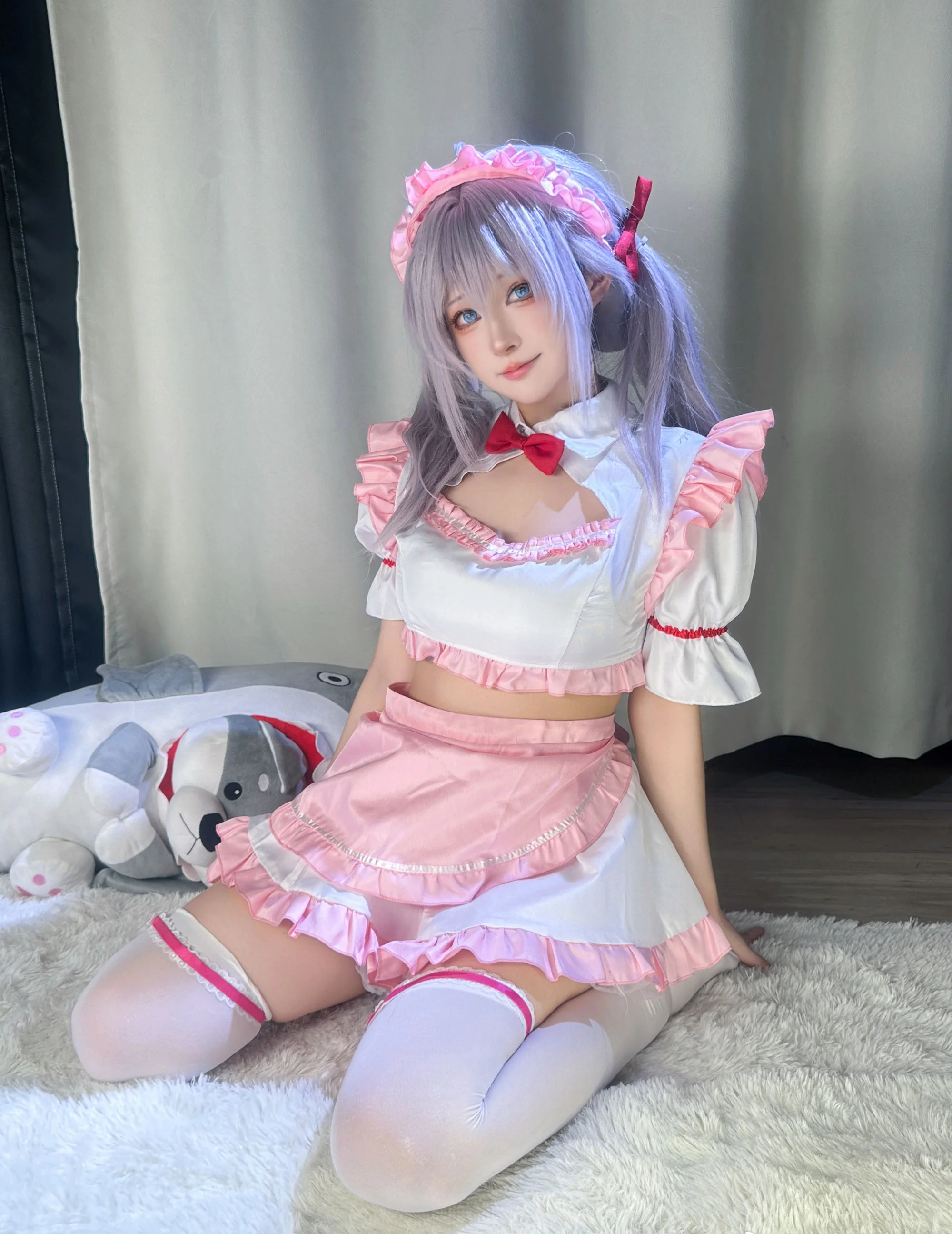 《不时轻声地以俄语遮羞的邻座艾莉同学第二季》艾莉莎COS写真