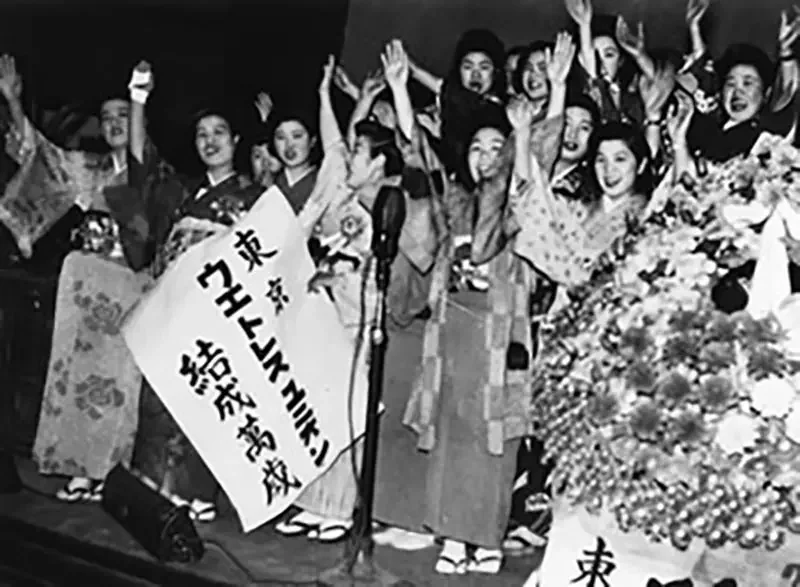《偽娘模特兒穿浴衣》雙手舉高高被罵了 這是和服警察亂掰的禮儀嗎？｜高清图片集