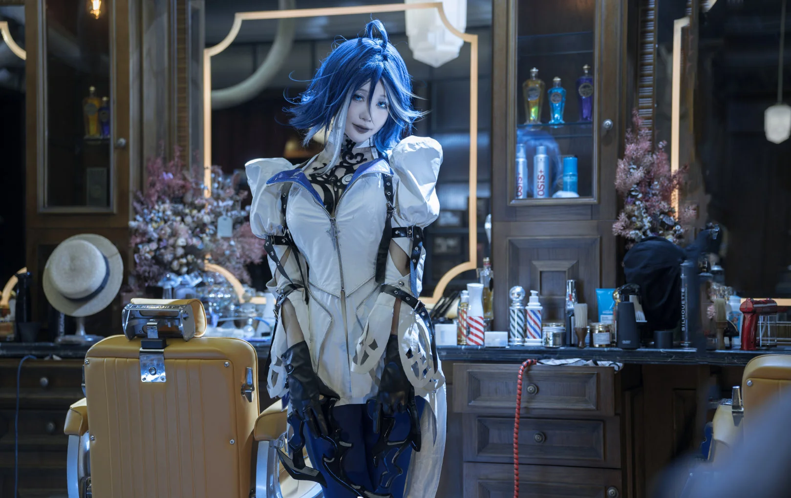《无期迷途 》阿黛拉COS写真