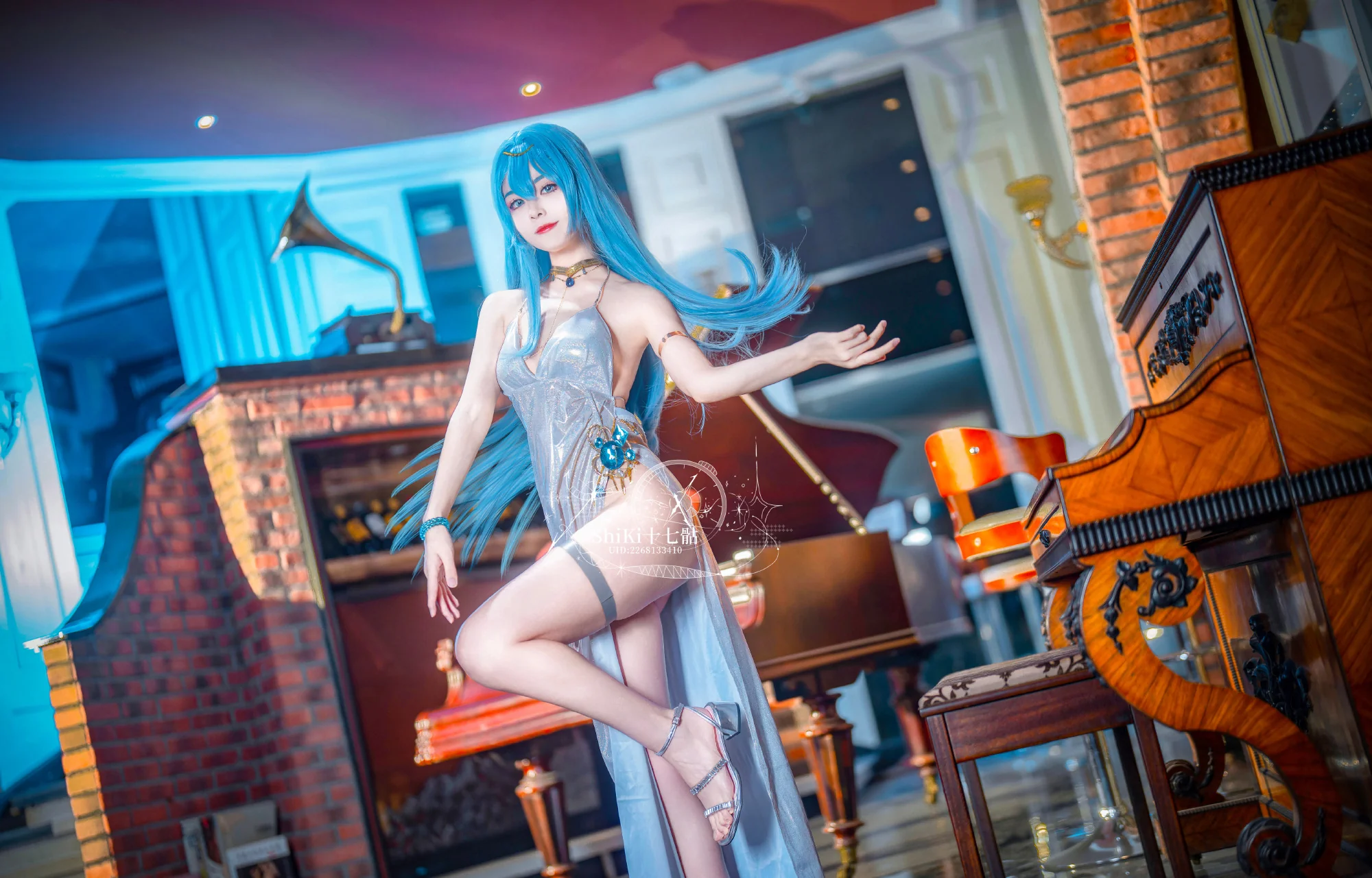 《nikke:胜利女神》 海伦COS写真