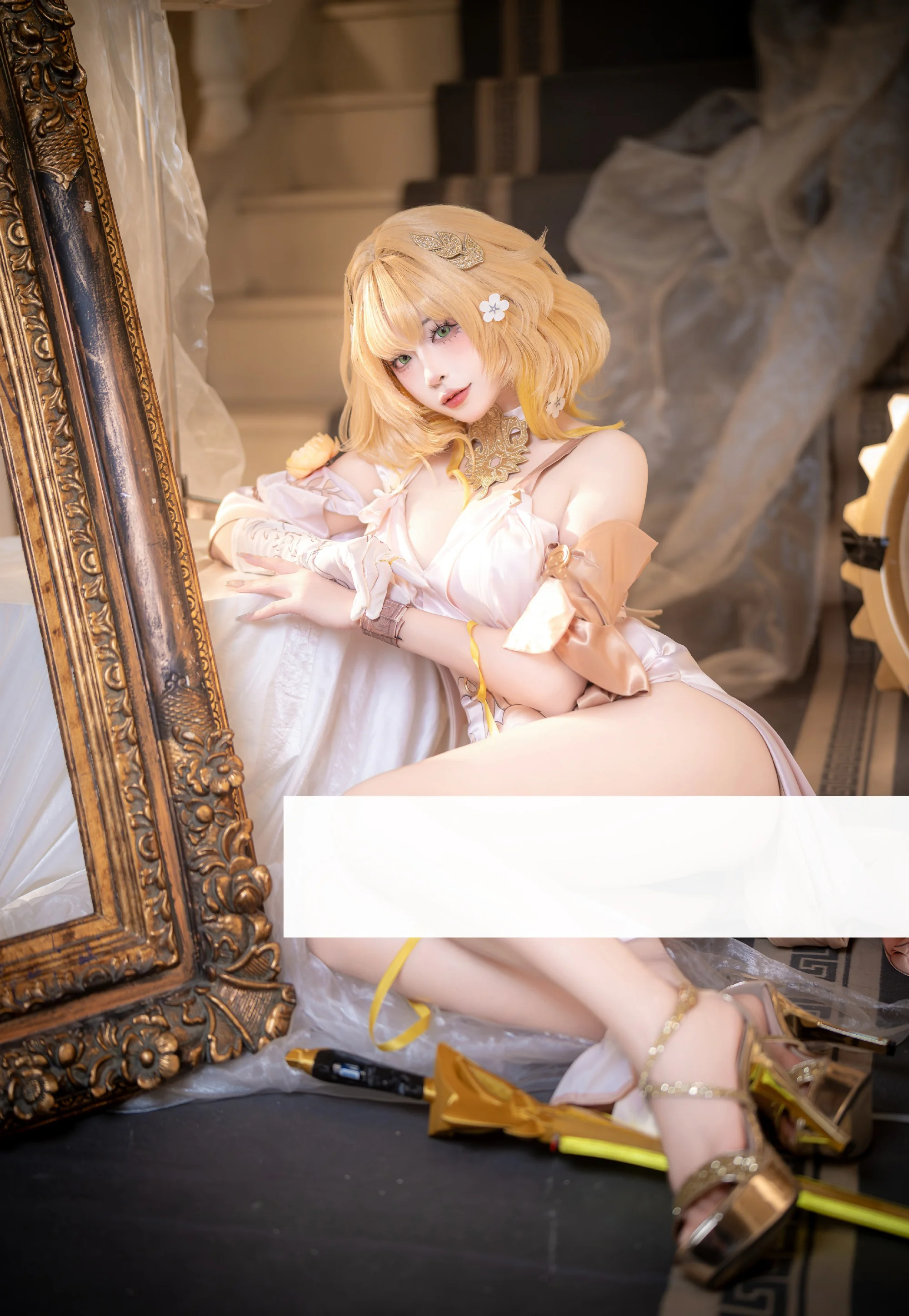 《崩坏：星穹铁道》阿格莱雅COS写真