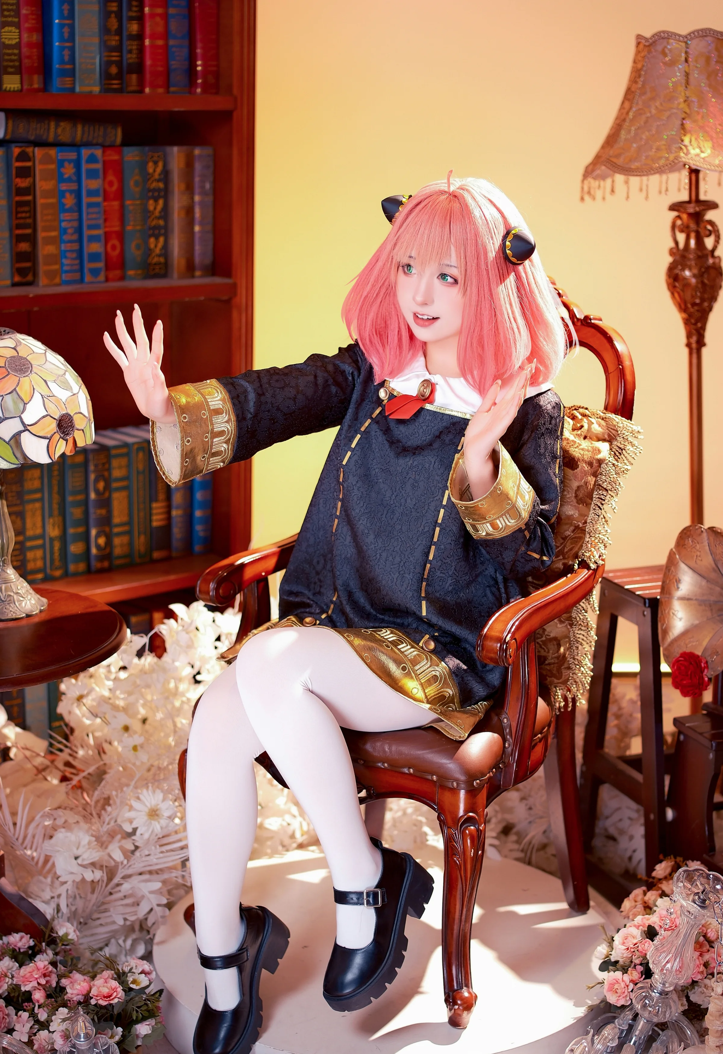 《间谍×过家家》阿尼亚·福杰COS写真