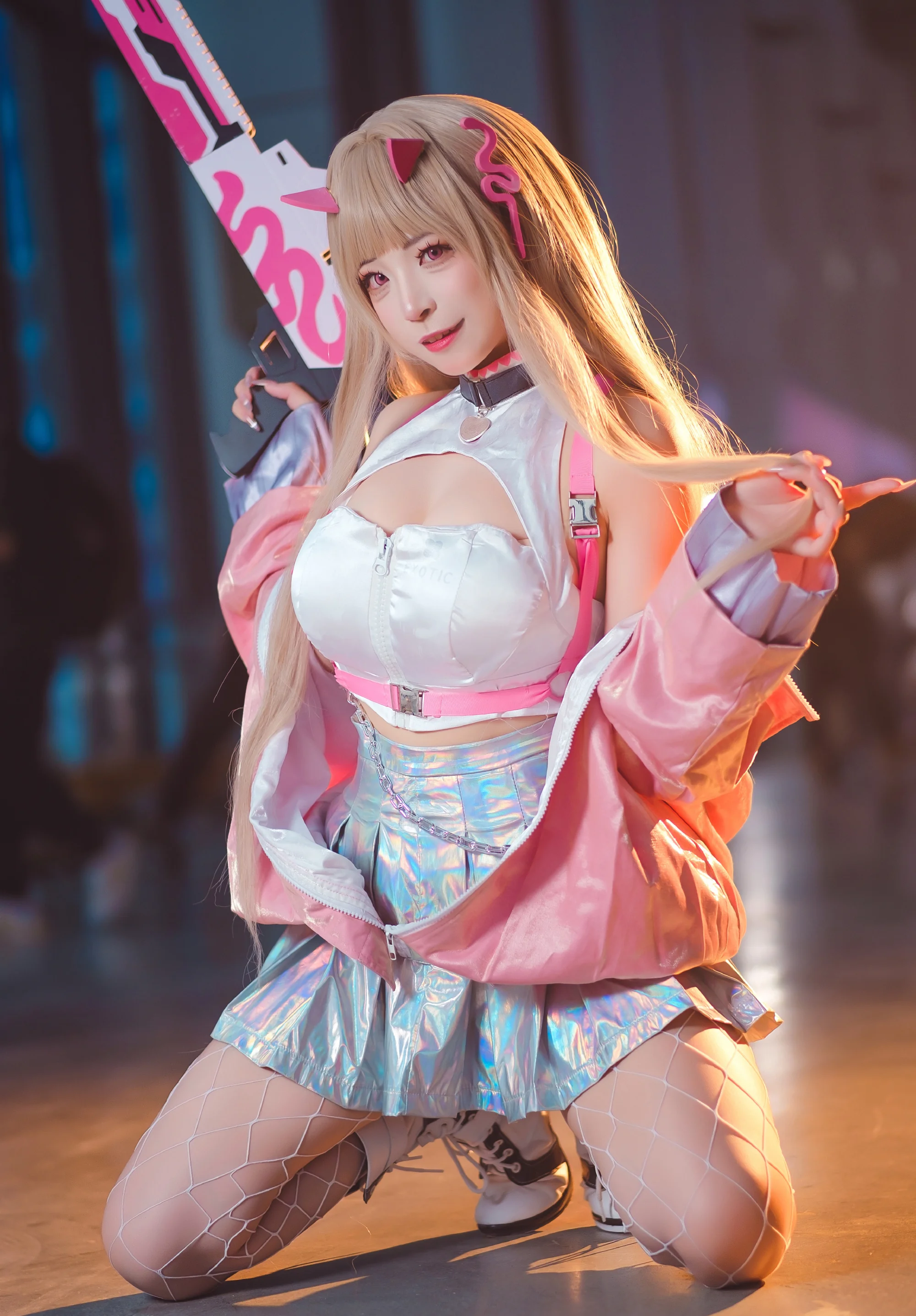 《胜利女神：妮姬》毒蛇COS写真