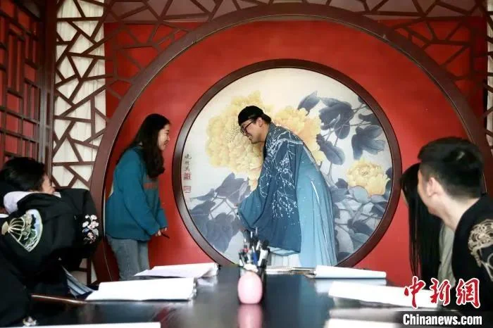 从狼人杀到网游竞技，青年亚文化如何“破圈”？｜高清图片集