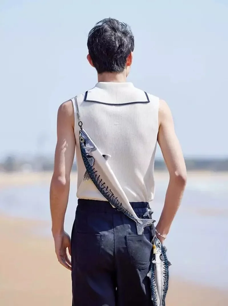 海洋系潮流小物《鯖魚肩背包》宛如剛釣魚回來整條街就屬你最趴｜高清图片集