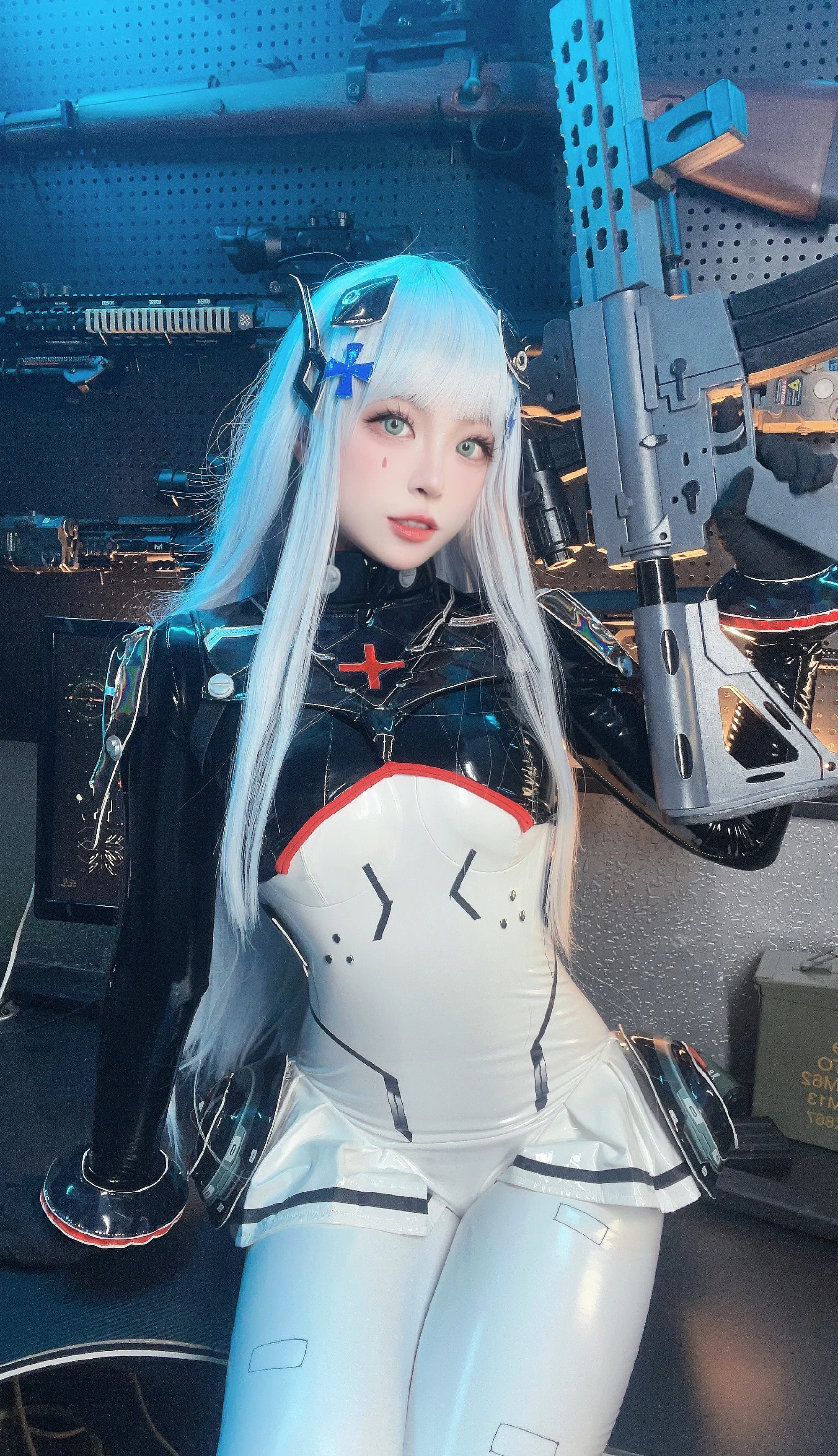 《少女前线2》HK416 - 子夜福音COS写真