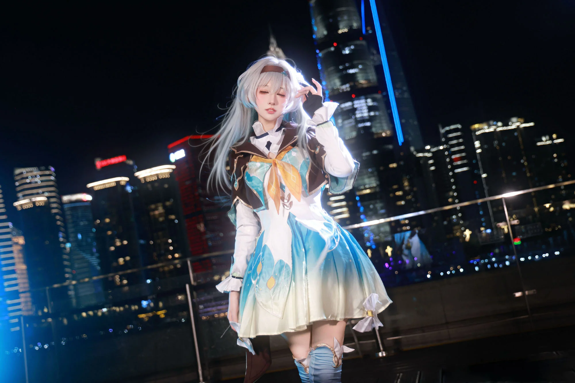 《崩坏：星穹铁道》流萤COS写真