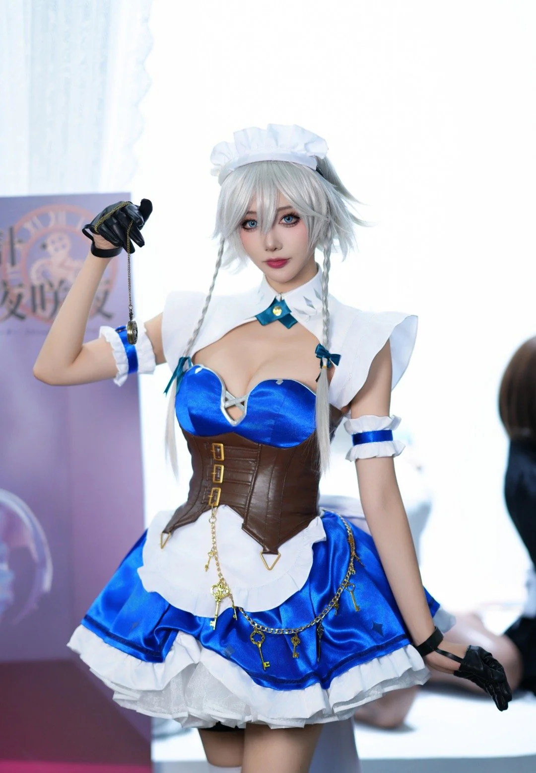 《东方Project》十六夜咲夜 潇洒的女仆长COS写真
