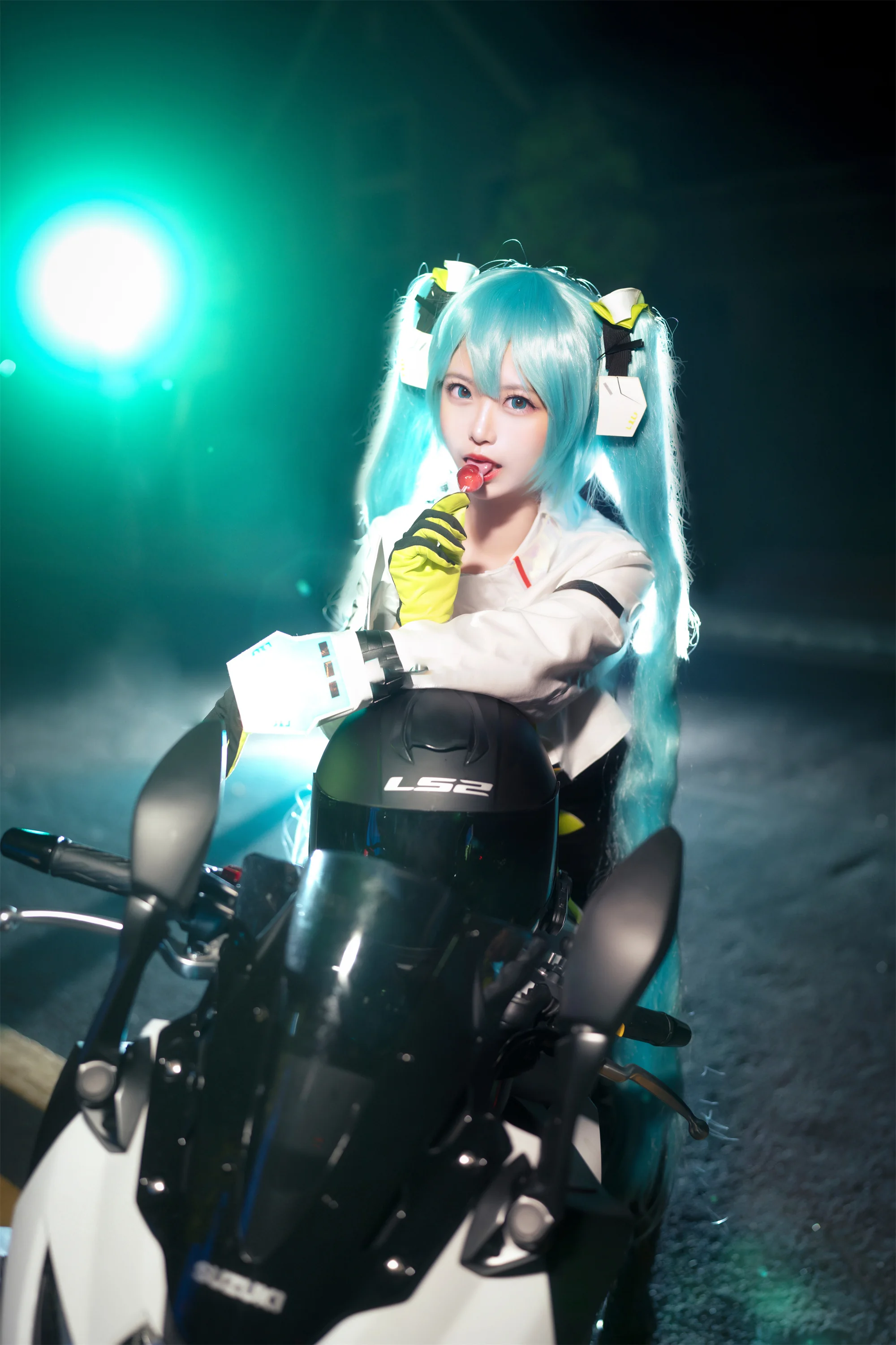 初音未来 赛车服 COS写真