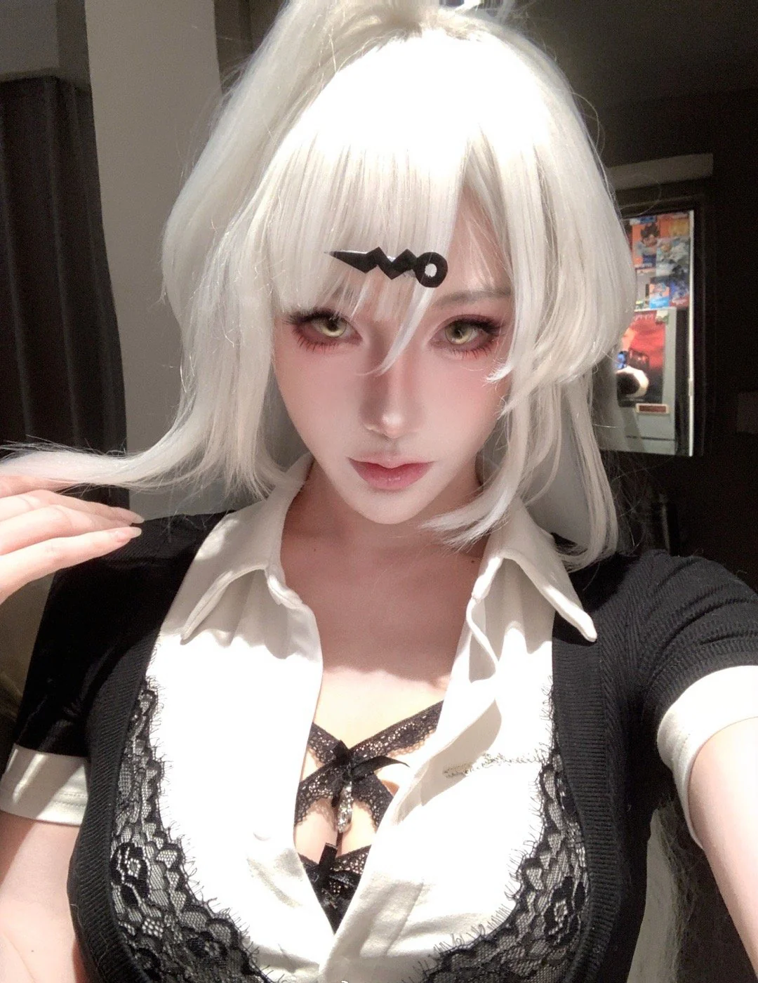 《绝区零》仪玄COS写真