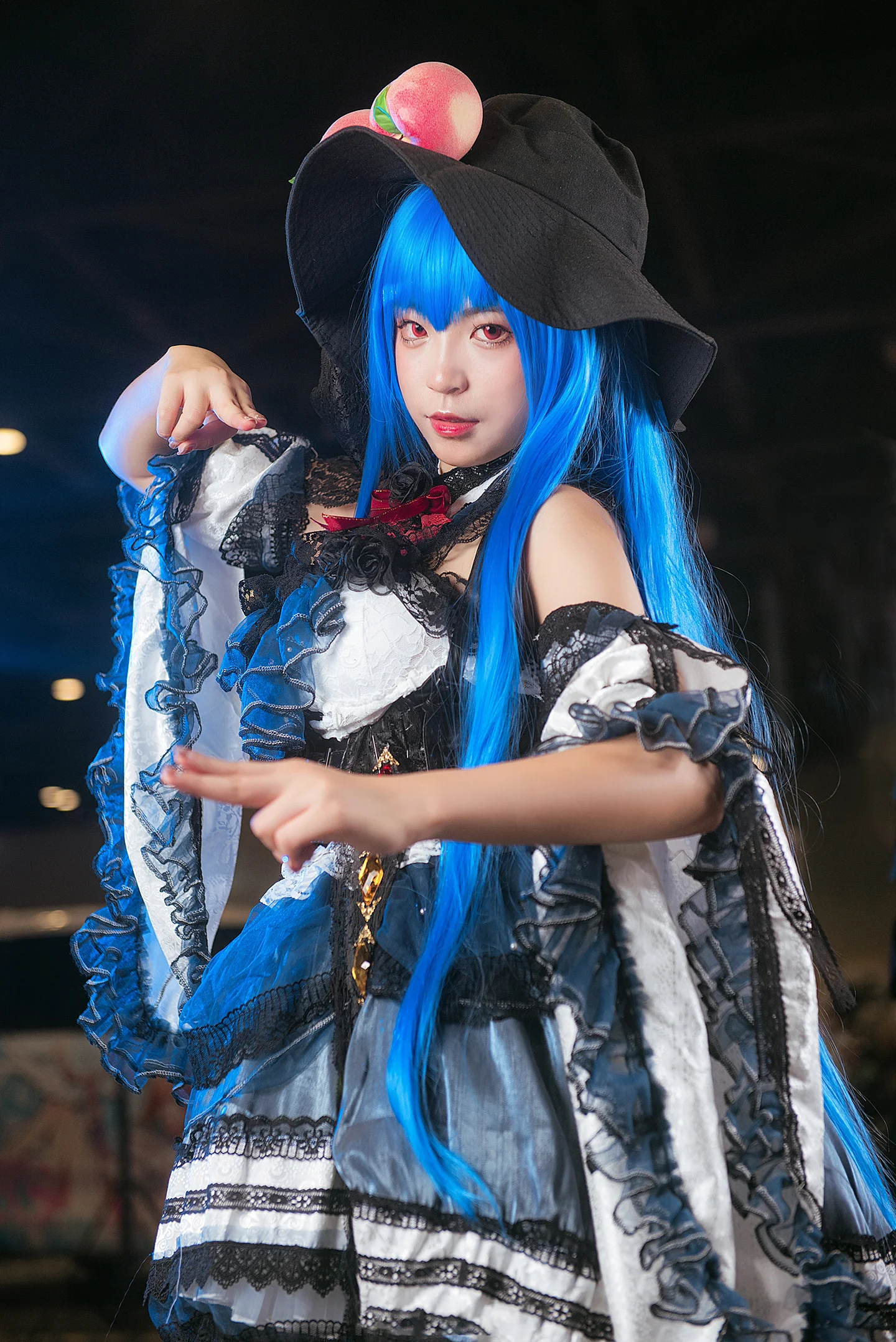 《东方Project》比那名居天子COS写真
