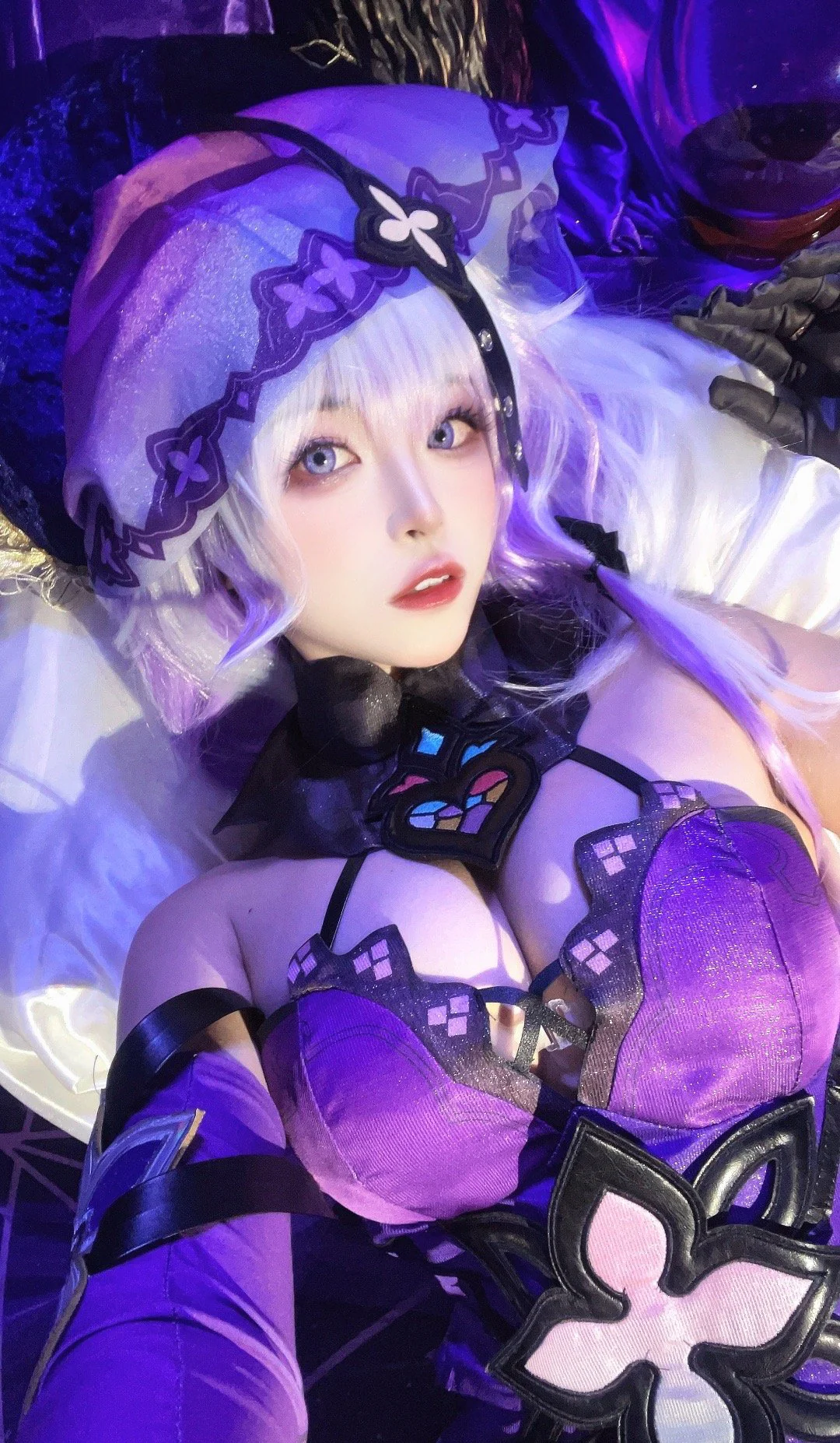《崩坏：星穹铁道》黑天鹅COS写真